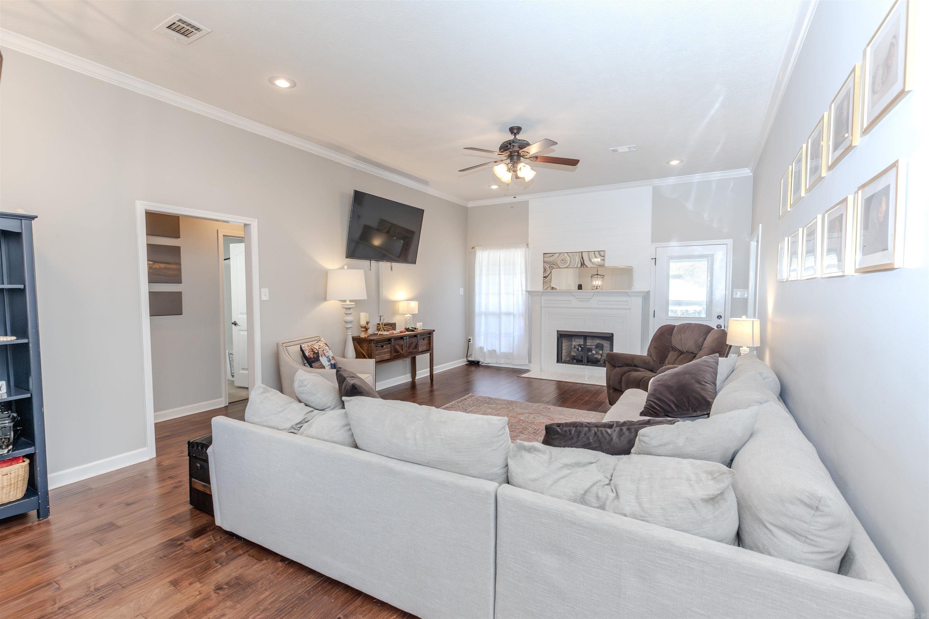 416  Oakwood  Perryville, AR