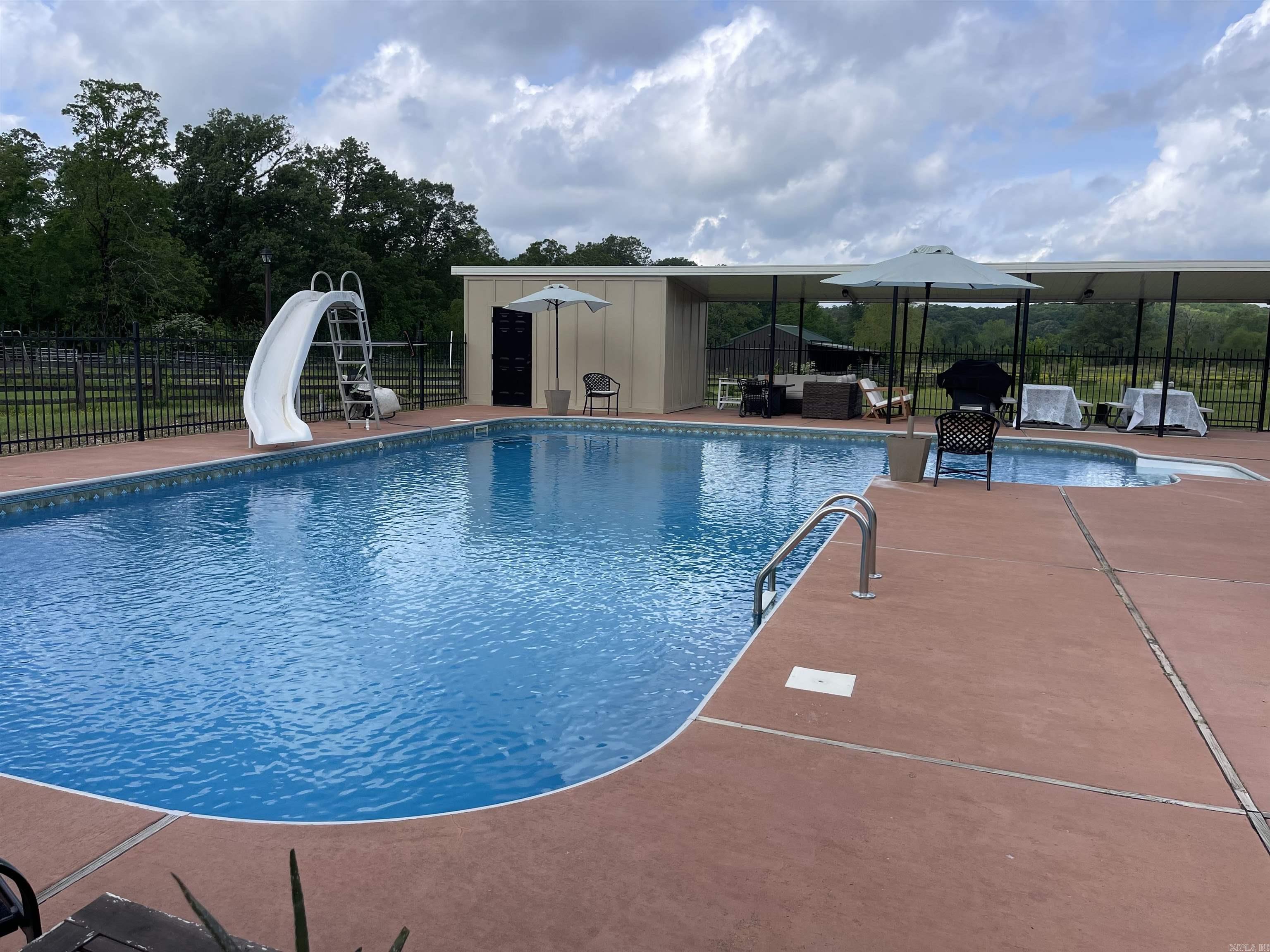 6873  Brazil  Benton, AR