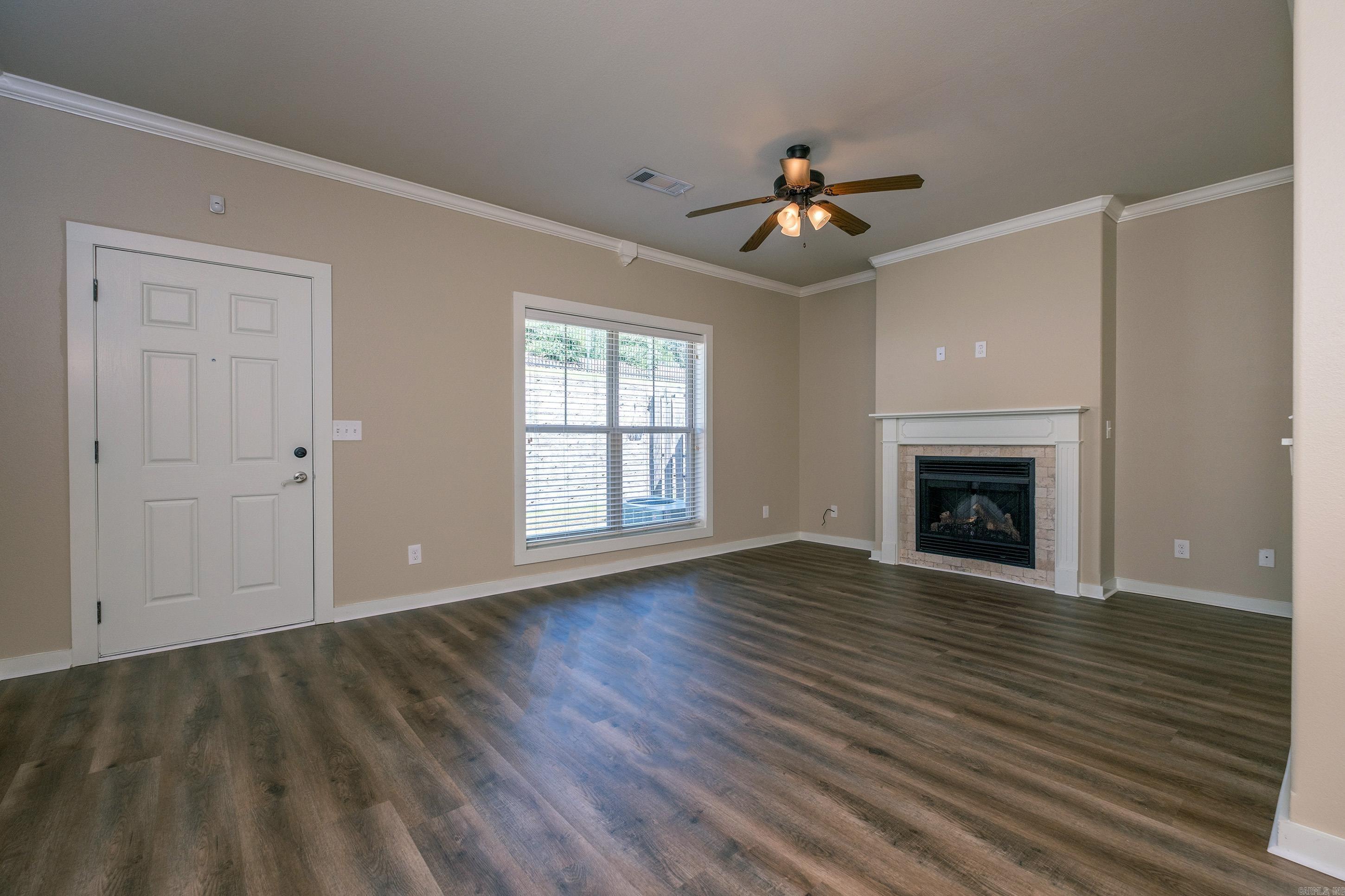 102  Venezia  Maumelle, AR