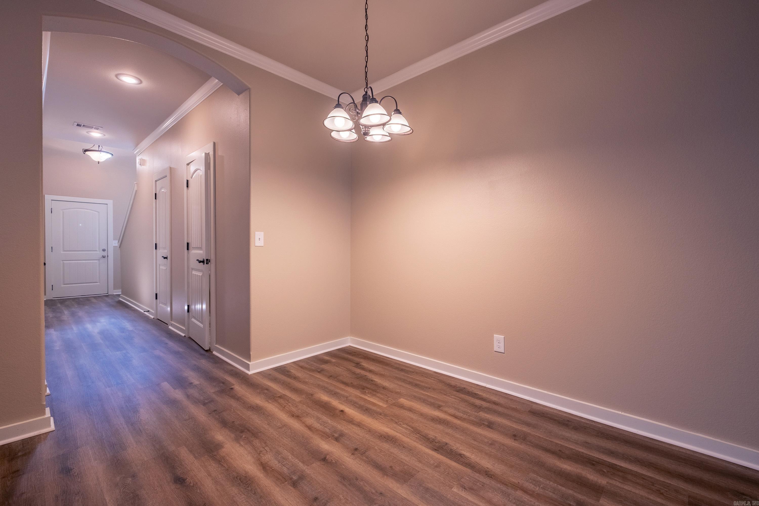 102  Venezia  Maumelle, AR