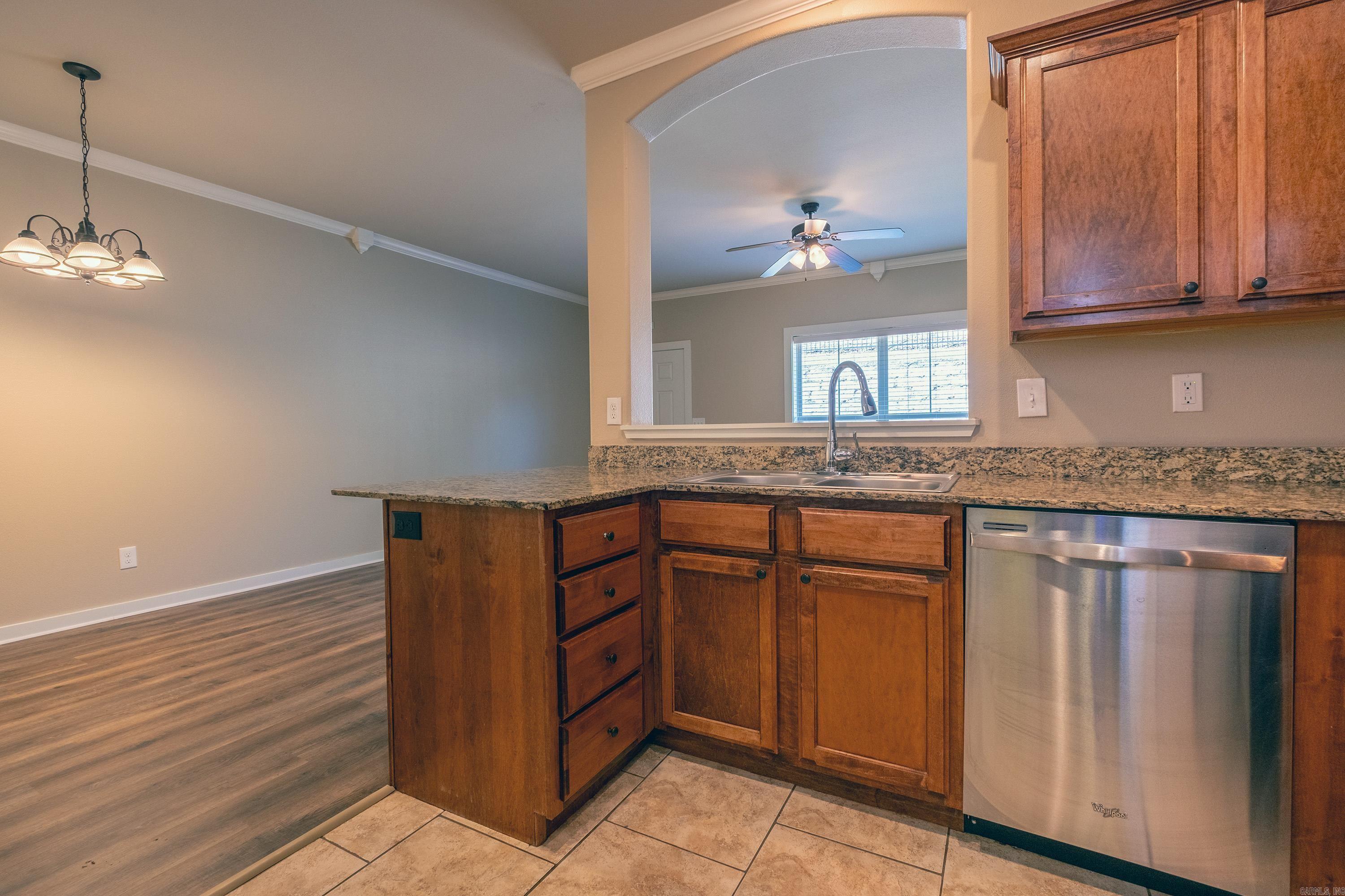 102  Venezia  Maumelle, AR