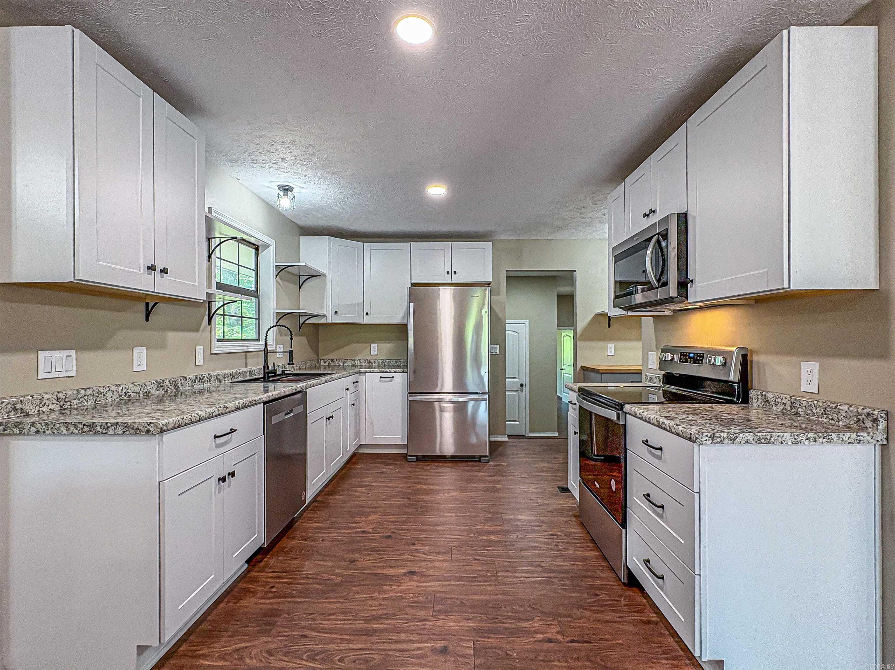 517  Lakeshore  Bull Shoals, AR