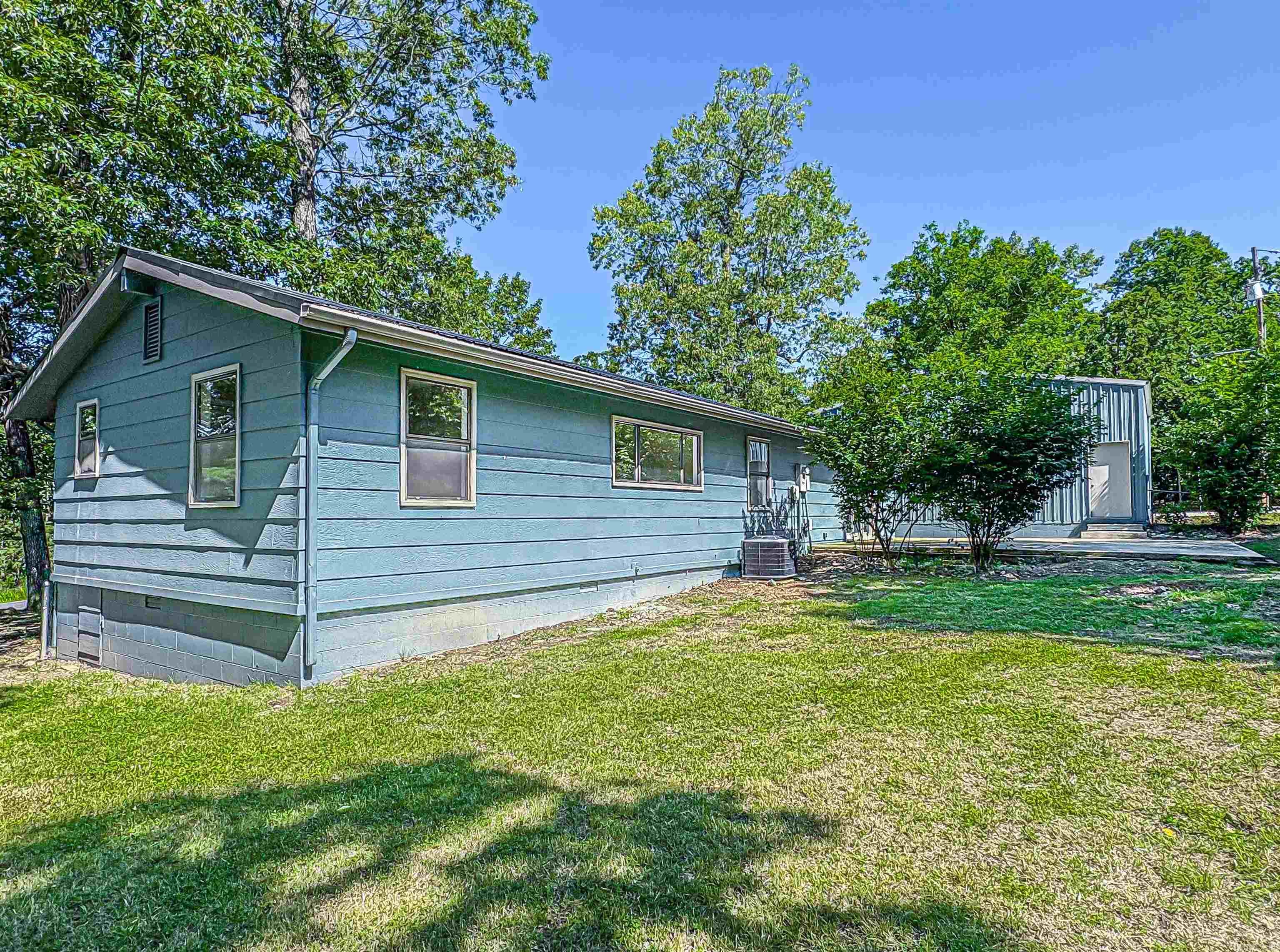 517 Lakeshore  Bull Shoals, AR