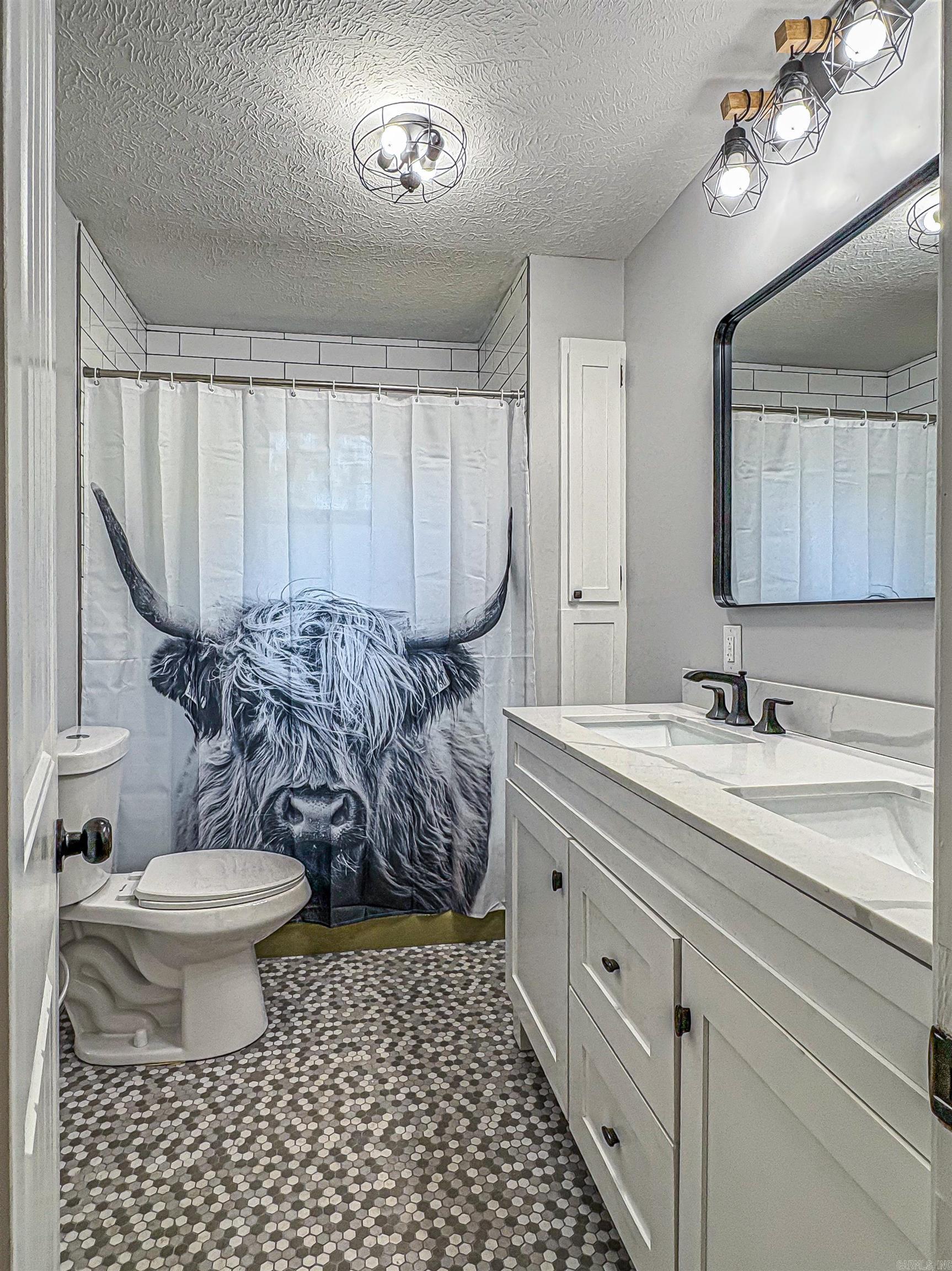 517  Lakeshore  Bull Shoals, AR