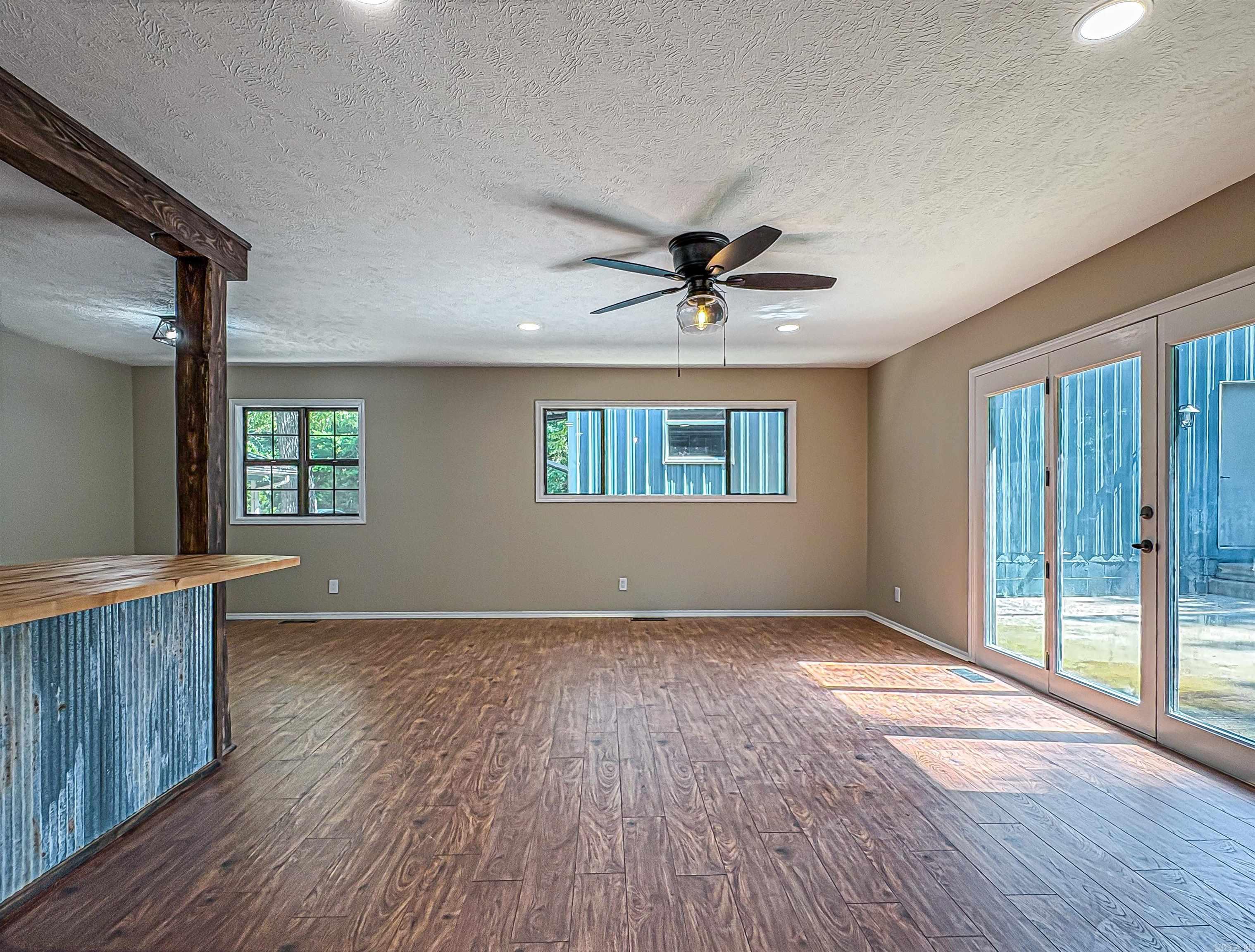 517  Lakeshore  Bull Shoals, AR