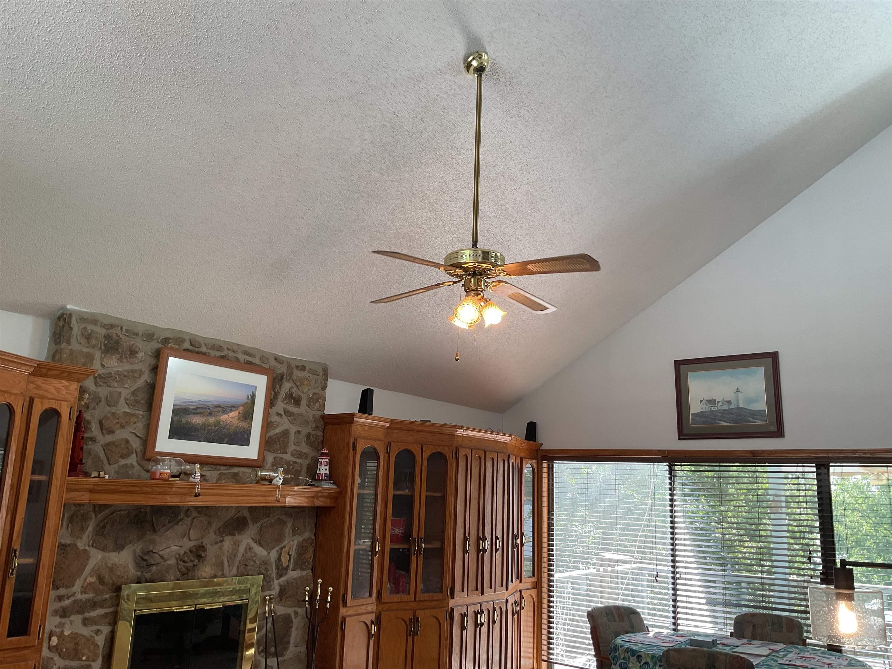 235  Sylvan  Greers Ferry, AR