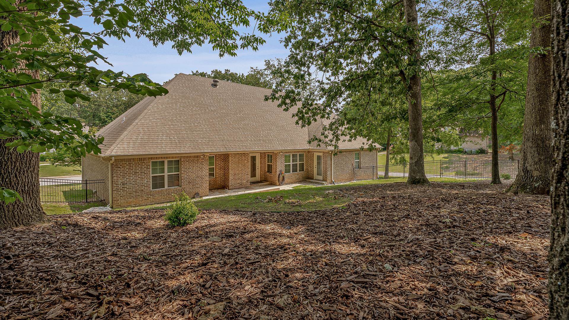2207  Byrnewood  Jonesboro, AR