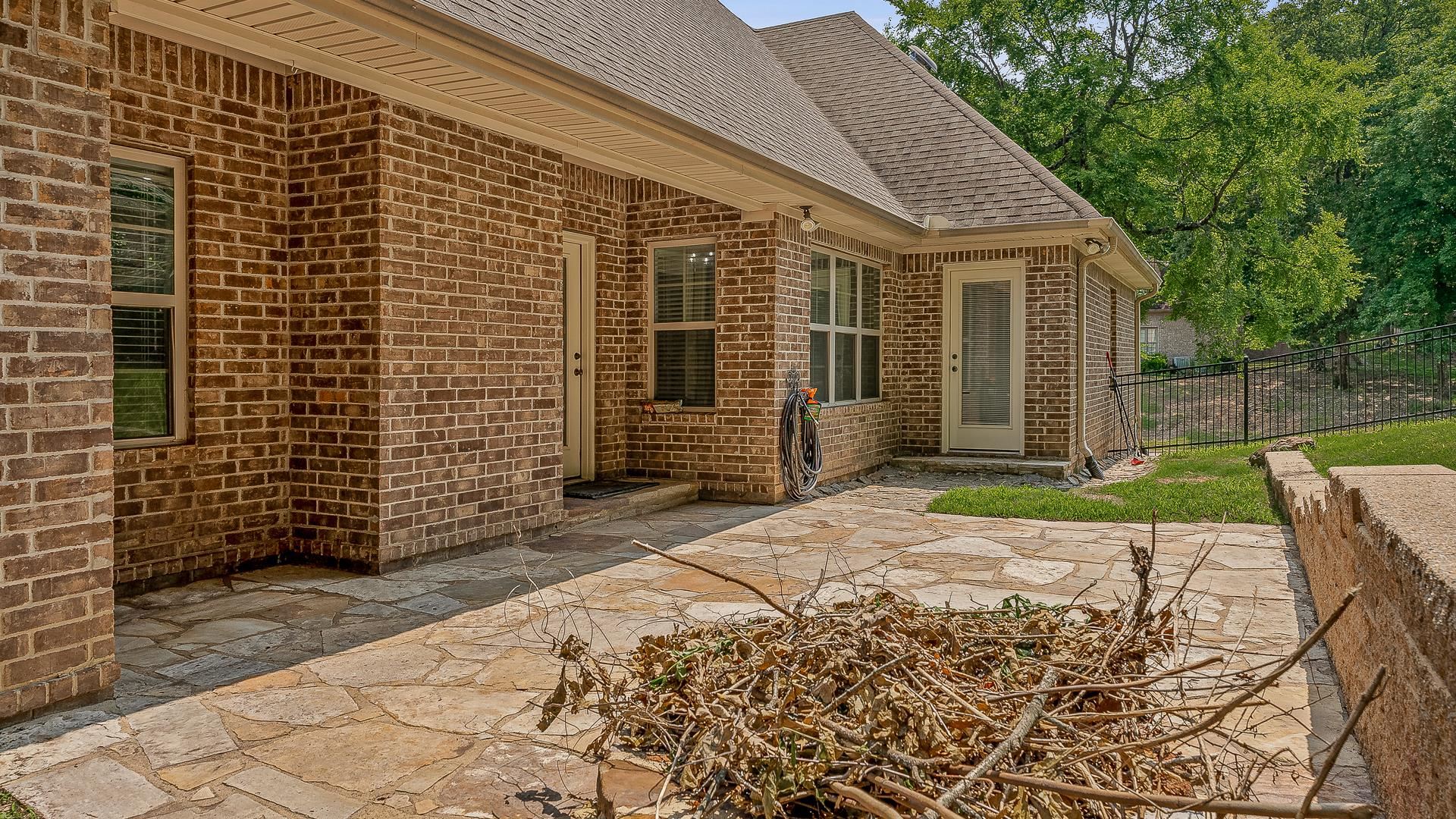 2207  Byrnewood  Jonesboro, AR