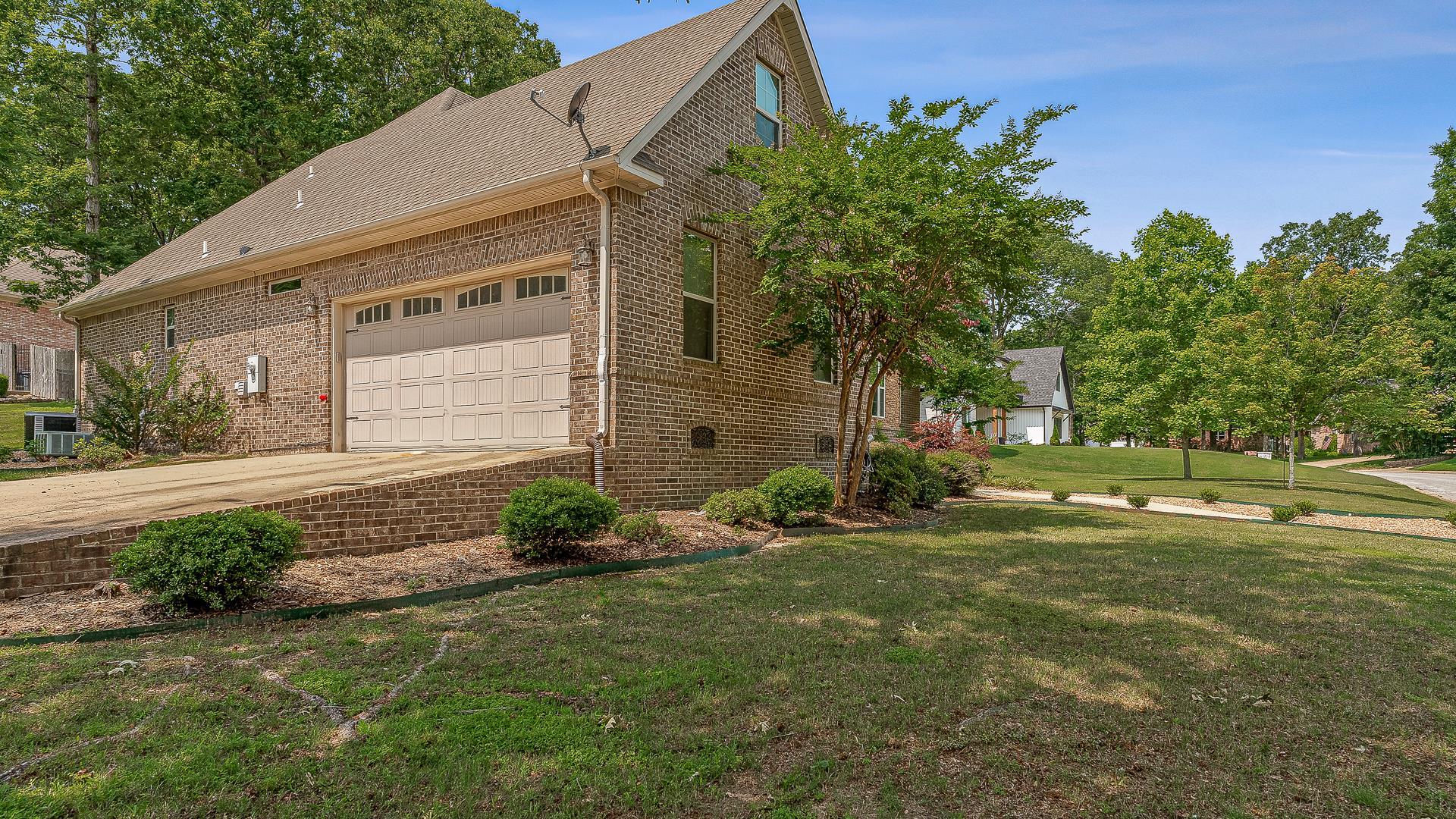 2207  Byrnewood  Jonesboro, AR