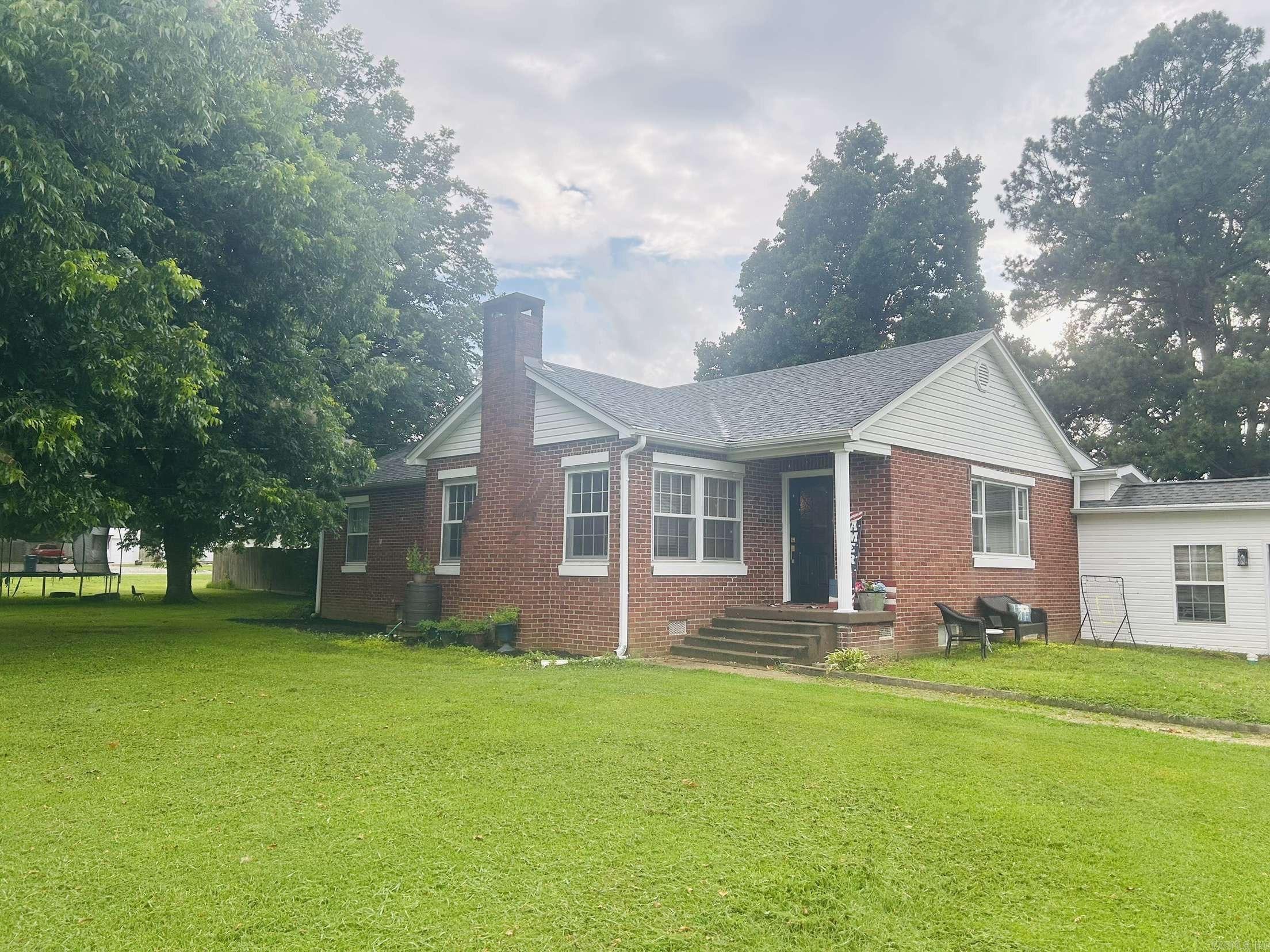 821 S 12th Avenue Piggott, AR 72454