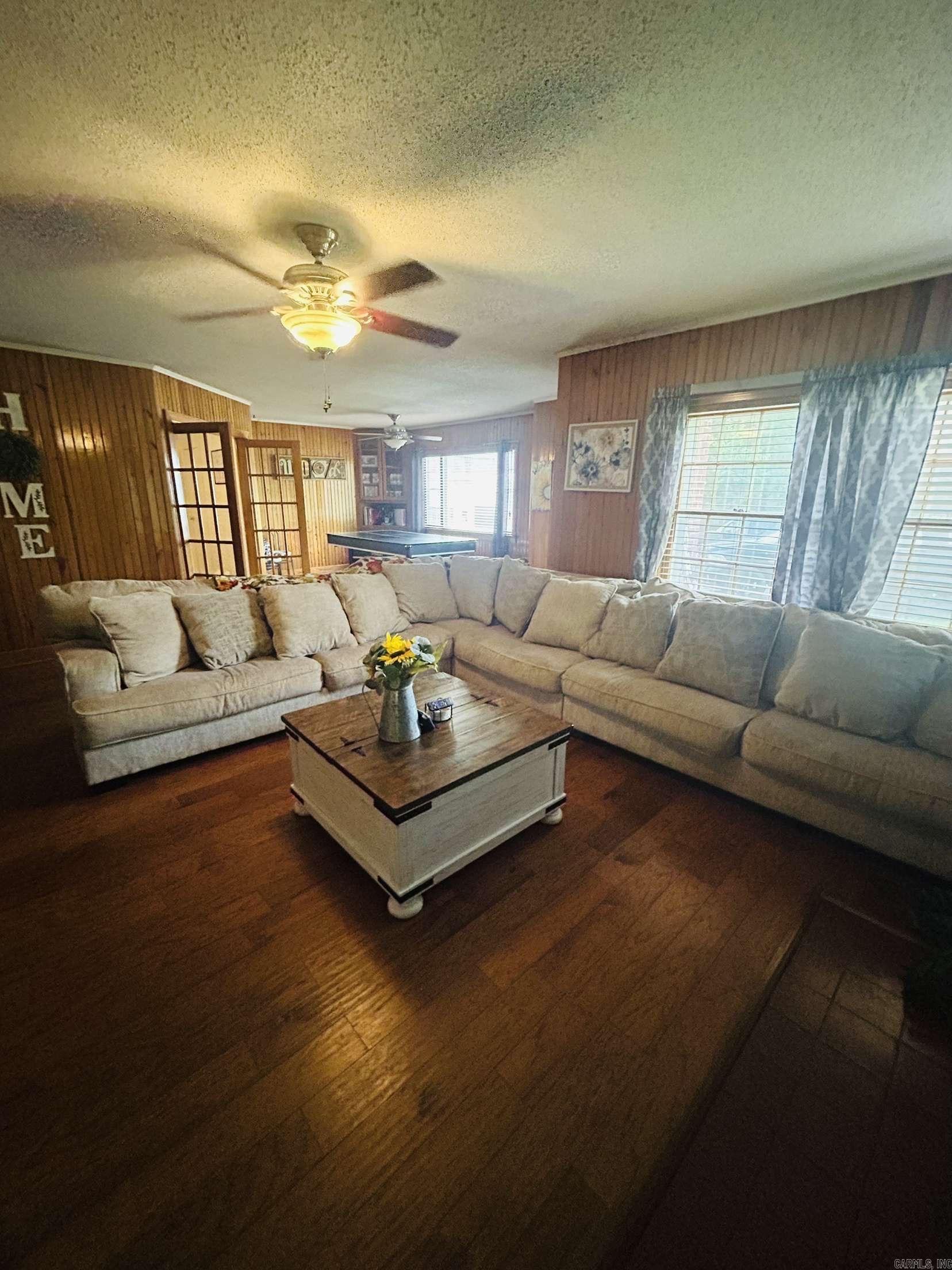 821 S 12th Avenue Piggott, AR 72454