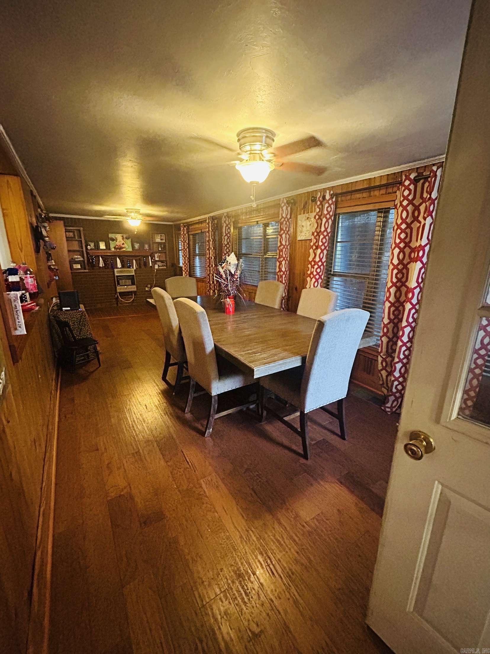 821 S 12th Avenue Piggott, AR 72454