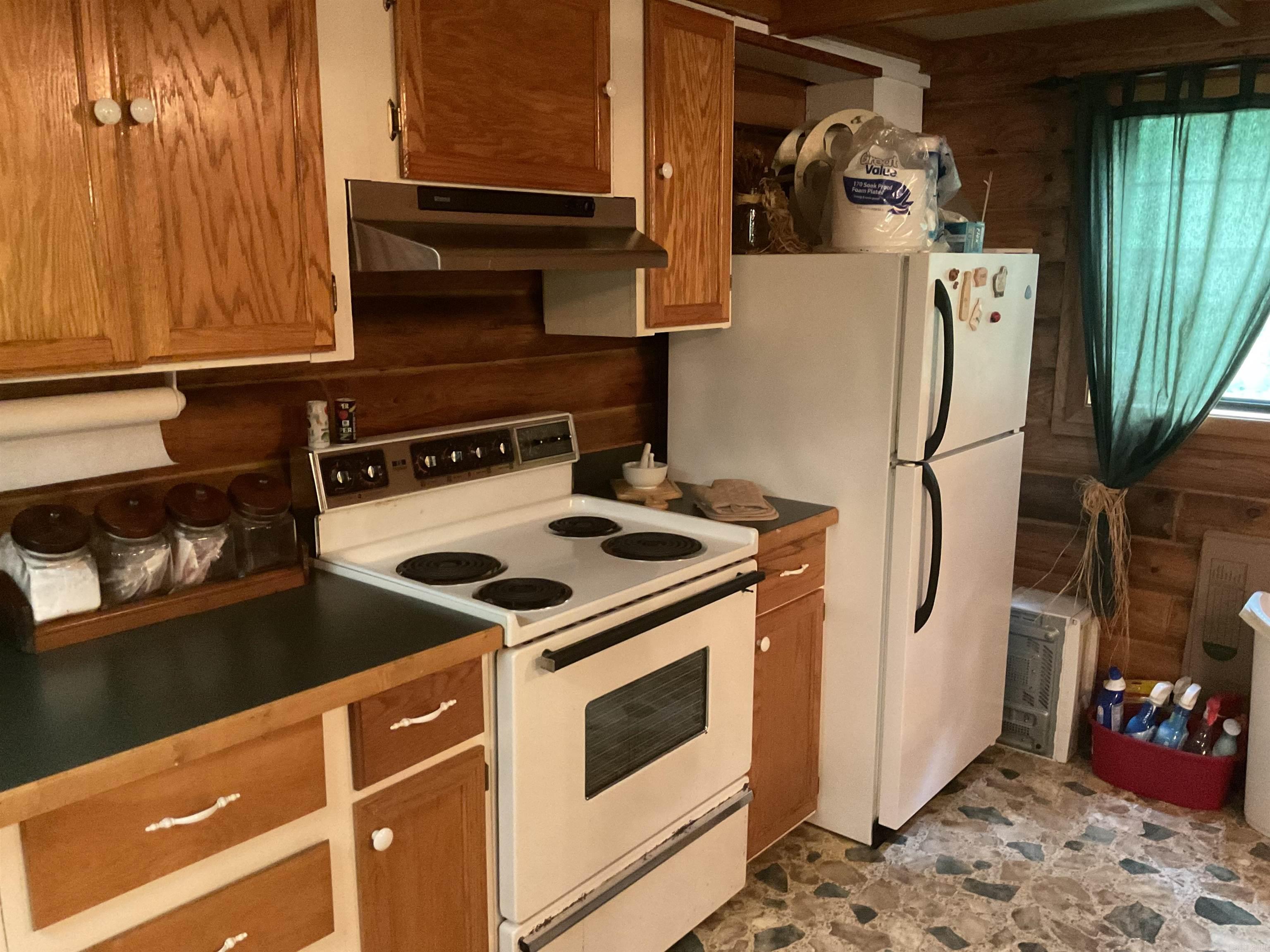 1602  Lake Cliff  Higden, AR