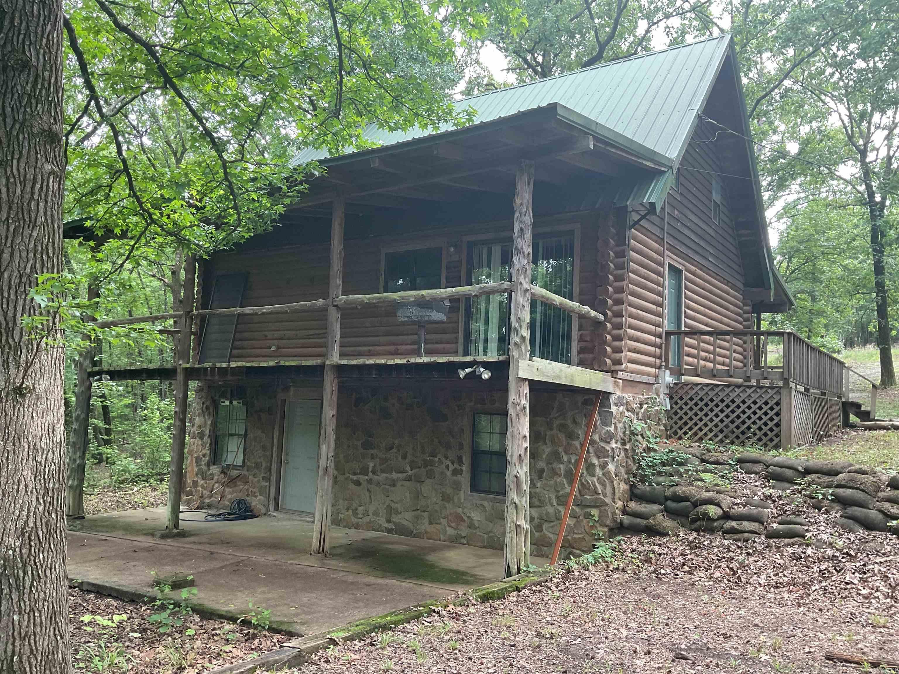 1602  Lake Cliff  Higden, AR