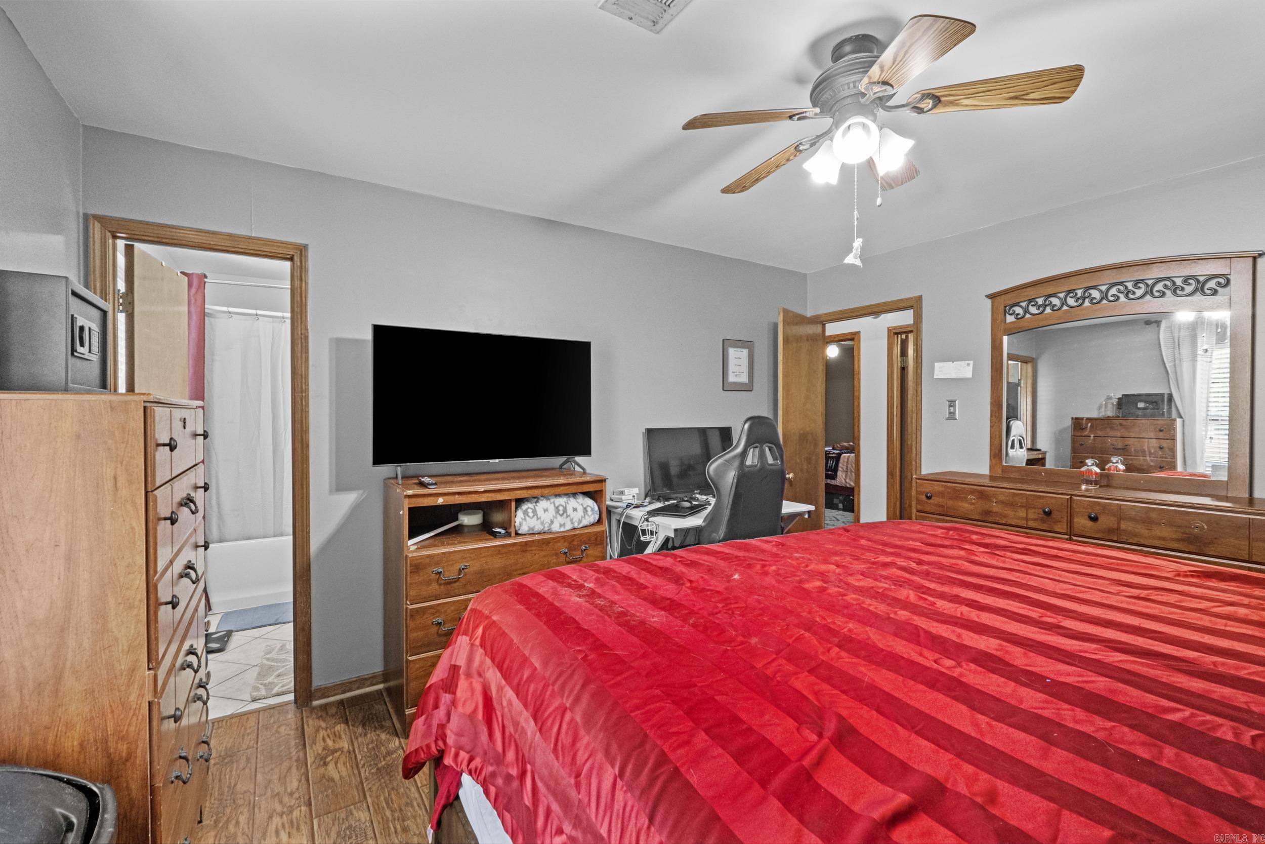 16  Clinton Ct.  Cabot, AR