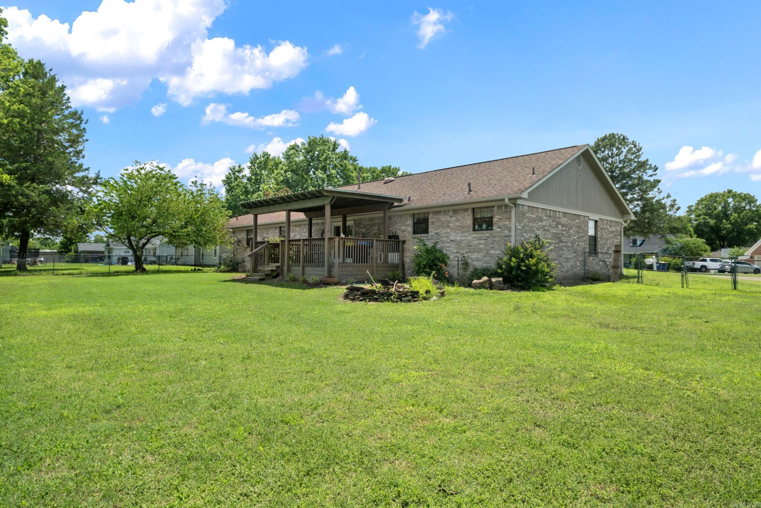 16  Clinton Ct.  Cabot, AR
