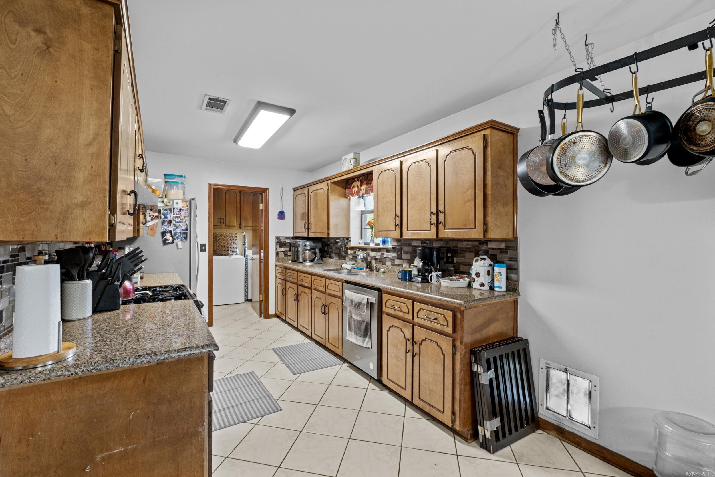 16  Clinton Ct.  Cabot, AR