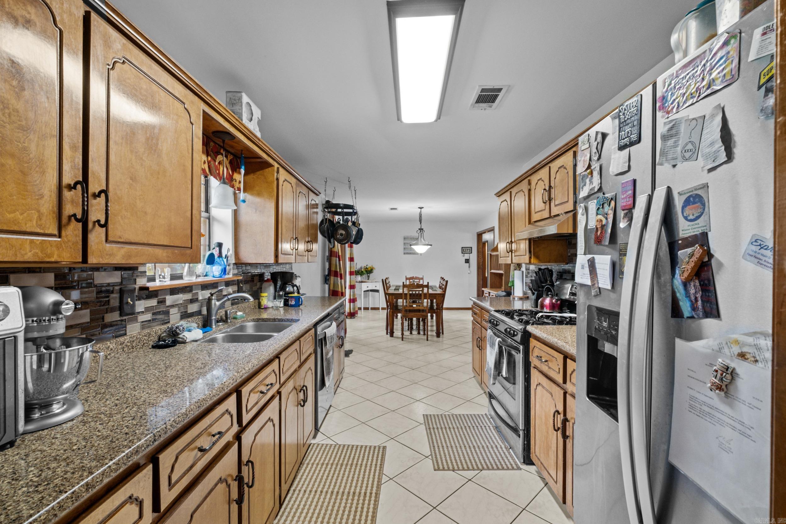 16  Clinton Ct.  Cabot, AR