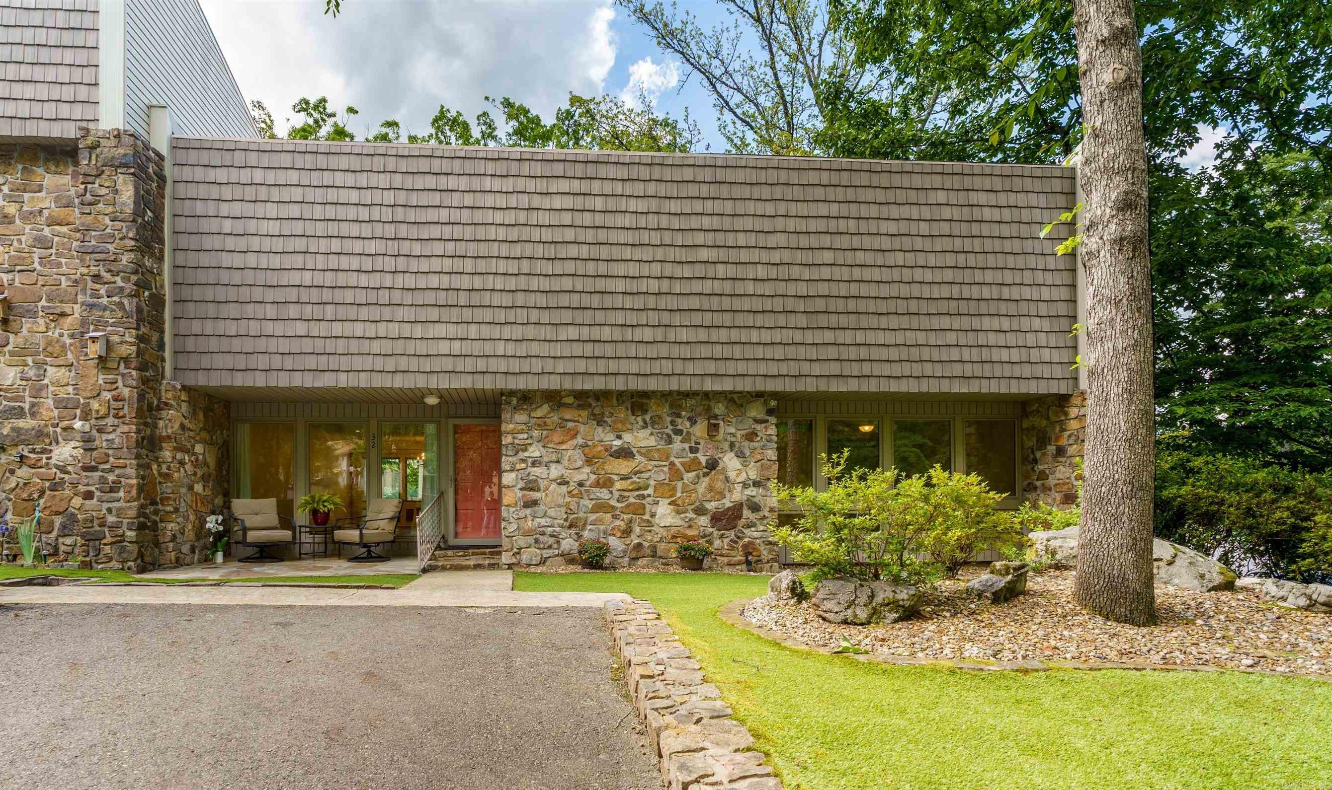 32  Calanas  Hot Springs Village, AR