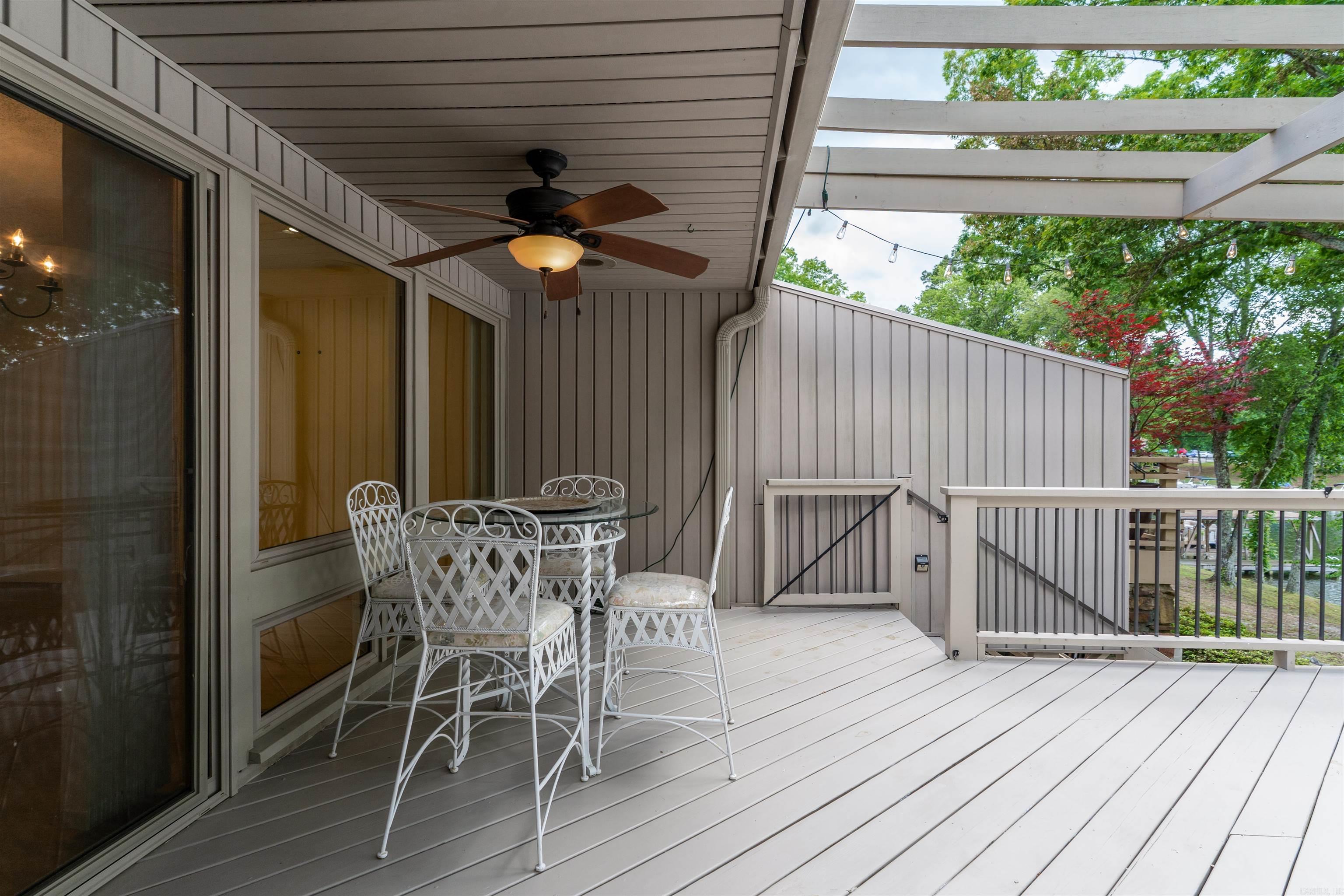 32  Calanas  Hot Springs Village, AR