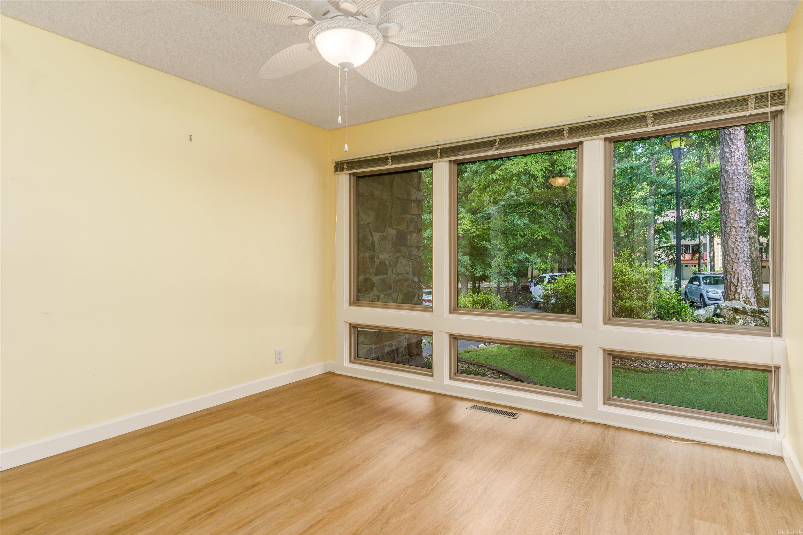 32  Calanas  Hot Springs Village, AR