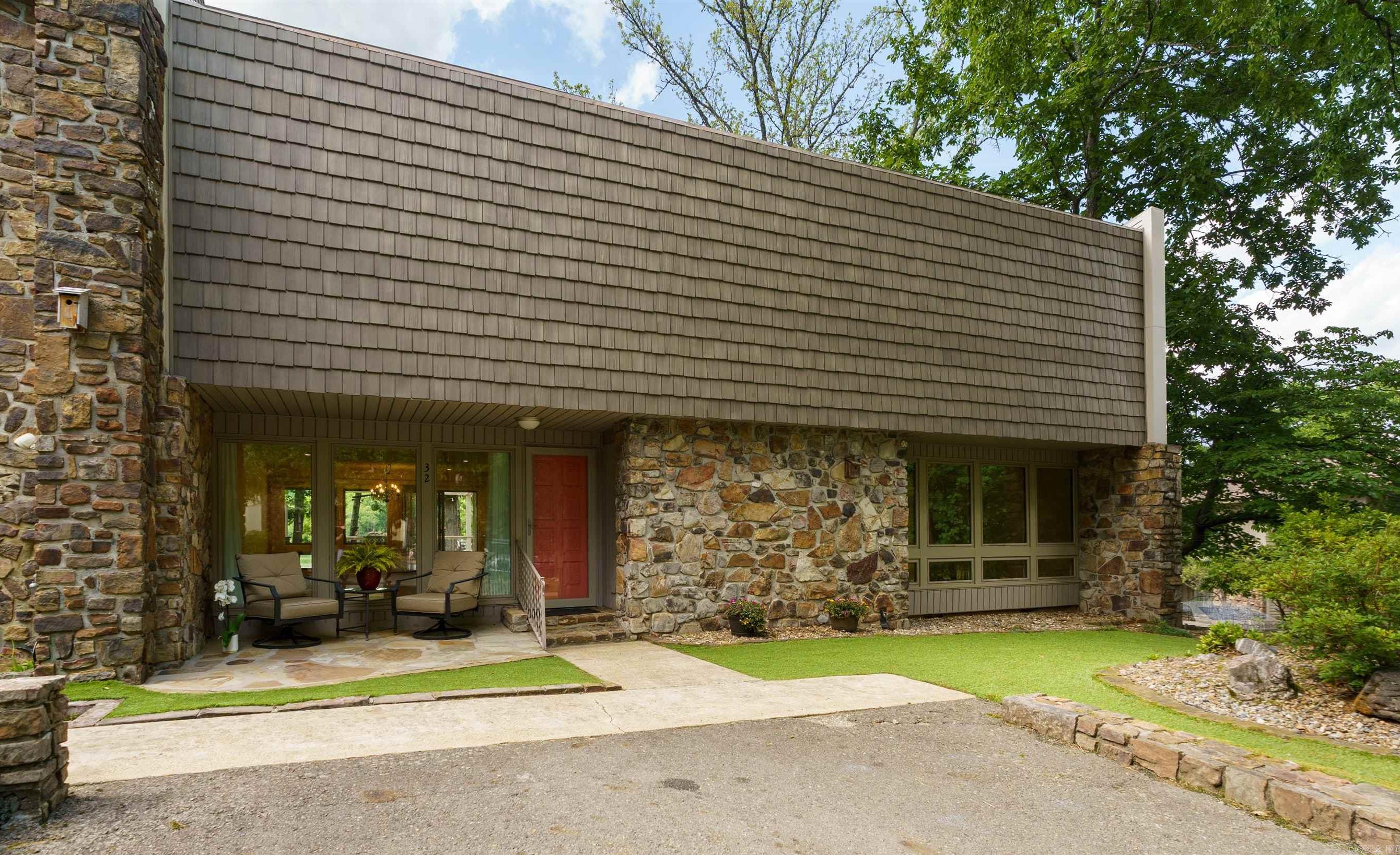 32  Calanas  Hot Springs Village, AR