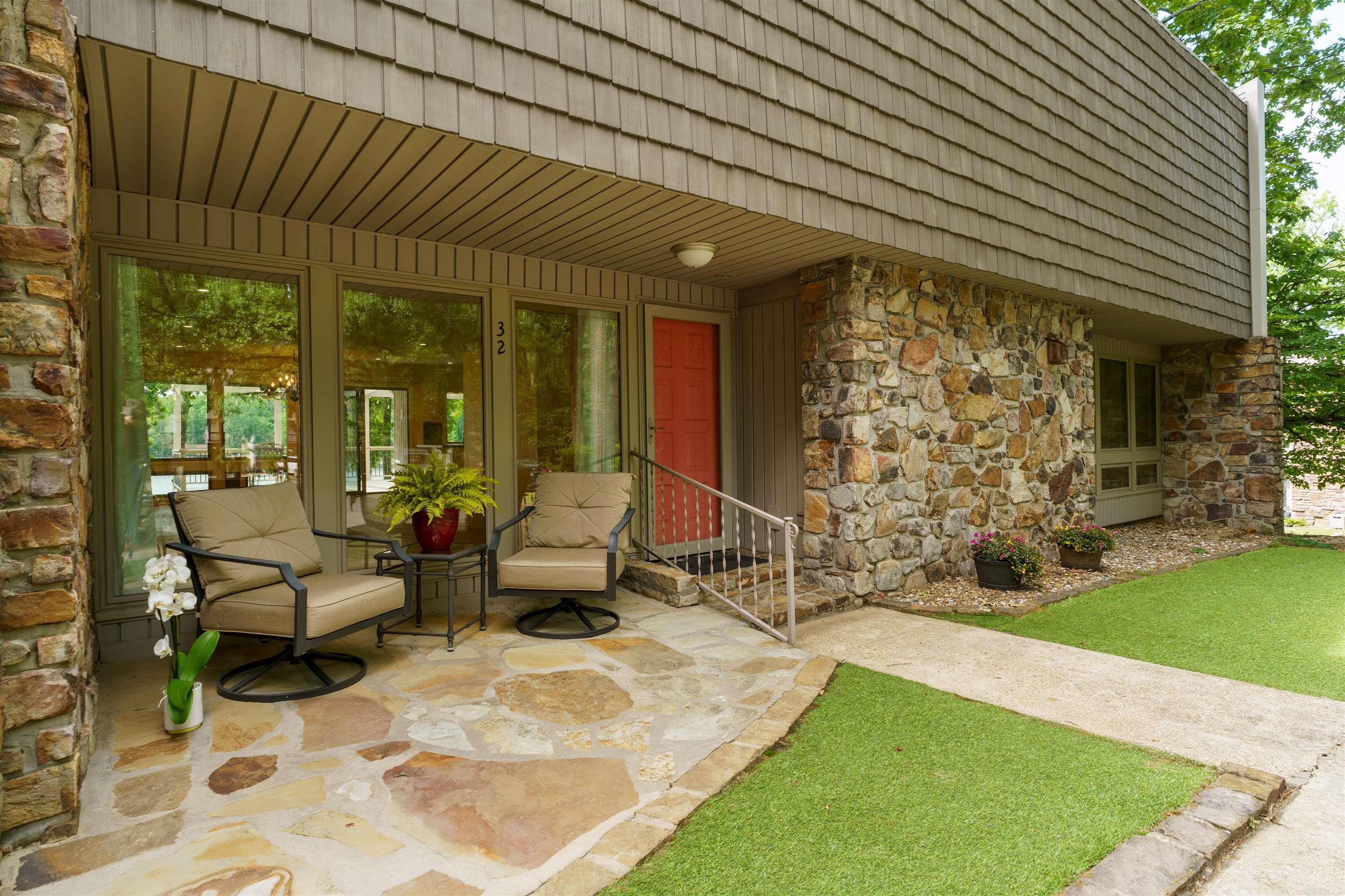 32  Calanas  Hot Springs Village, AR