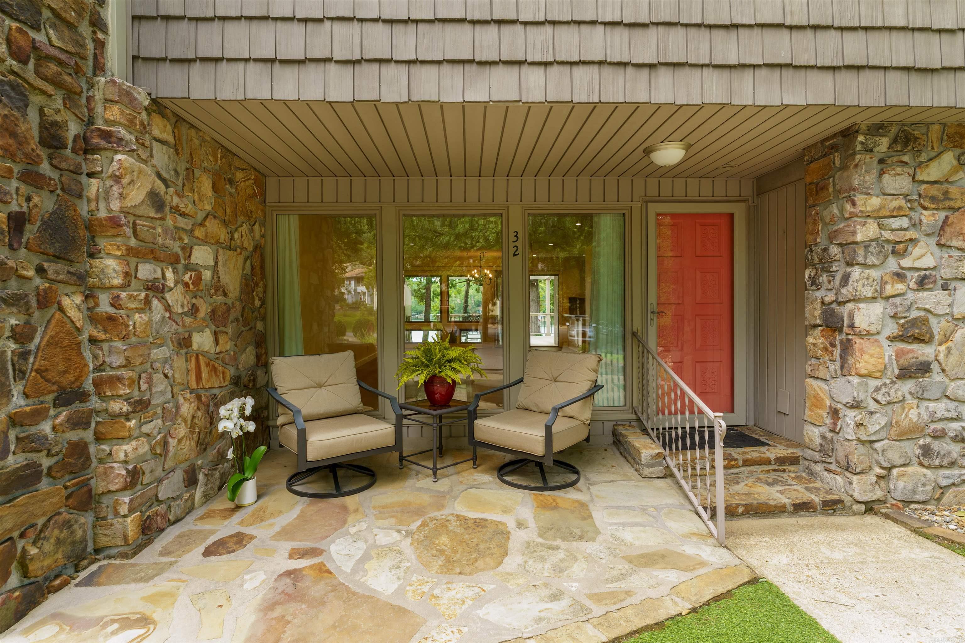 32  Calanas  Hot Springs Village, AR