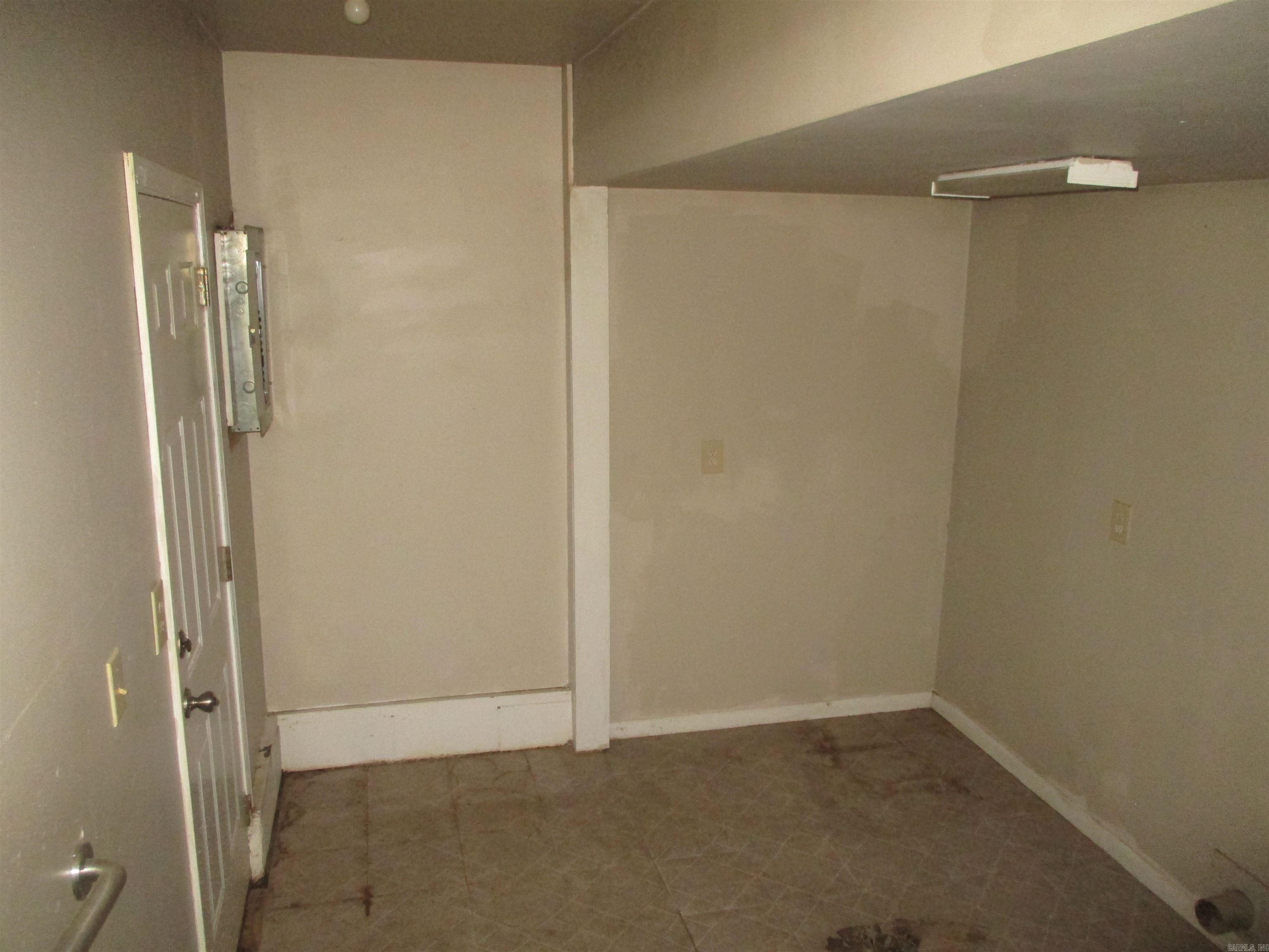 905  Merritt  Searcy, AR