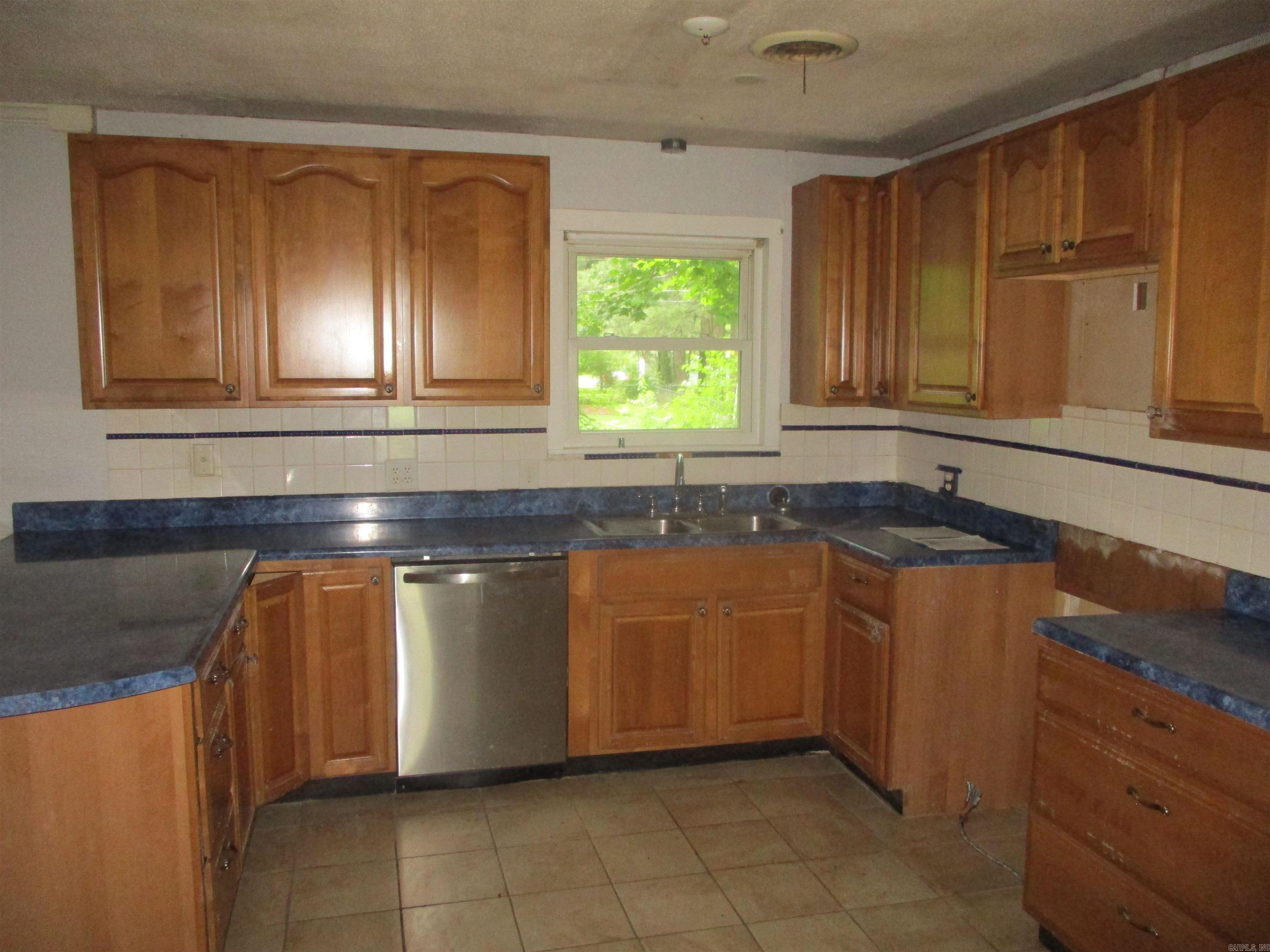 905  Merritt  Searcy, AR