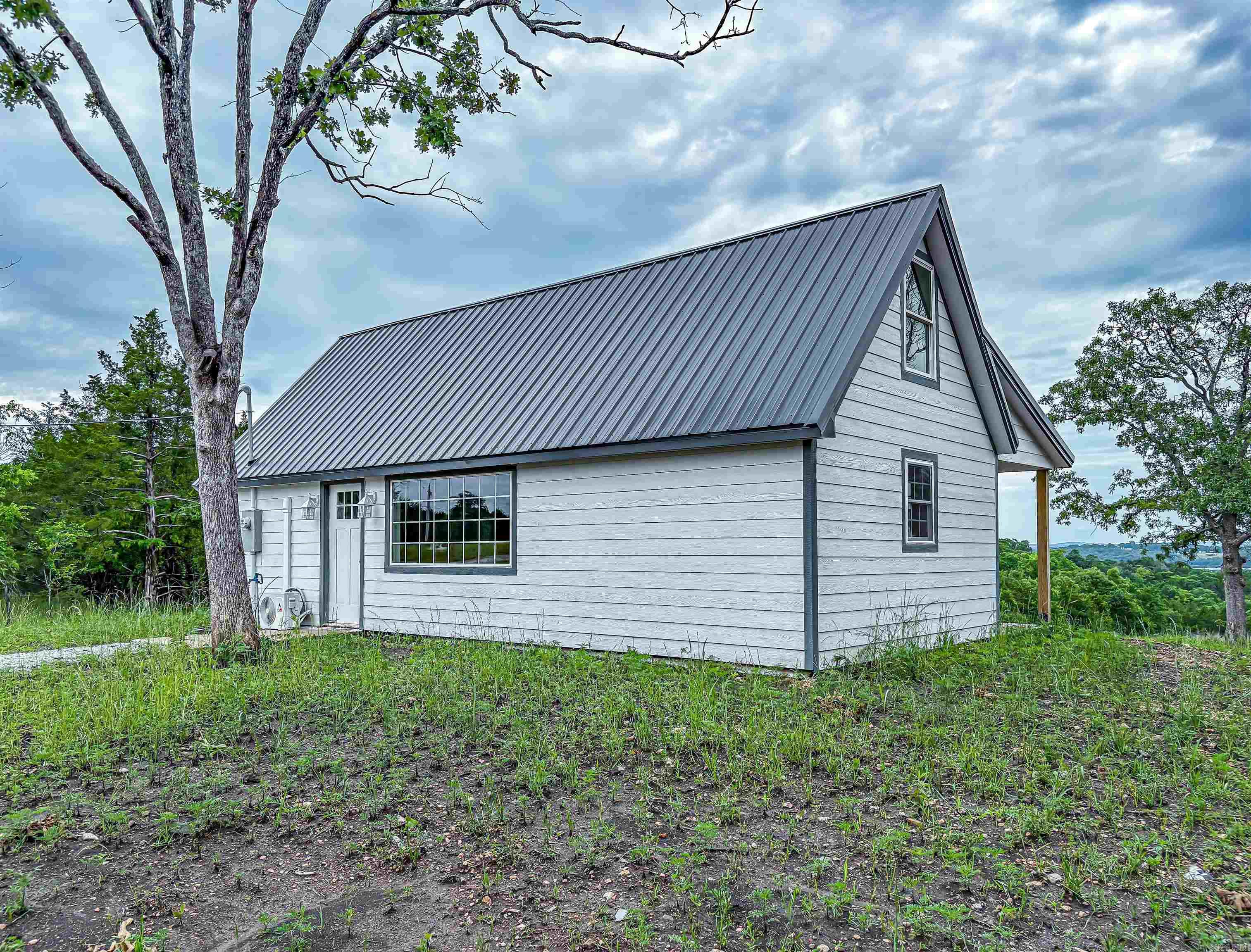5  MC 2028  Yellville, AR