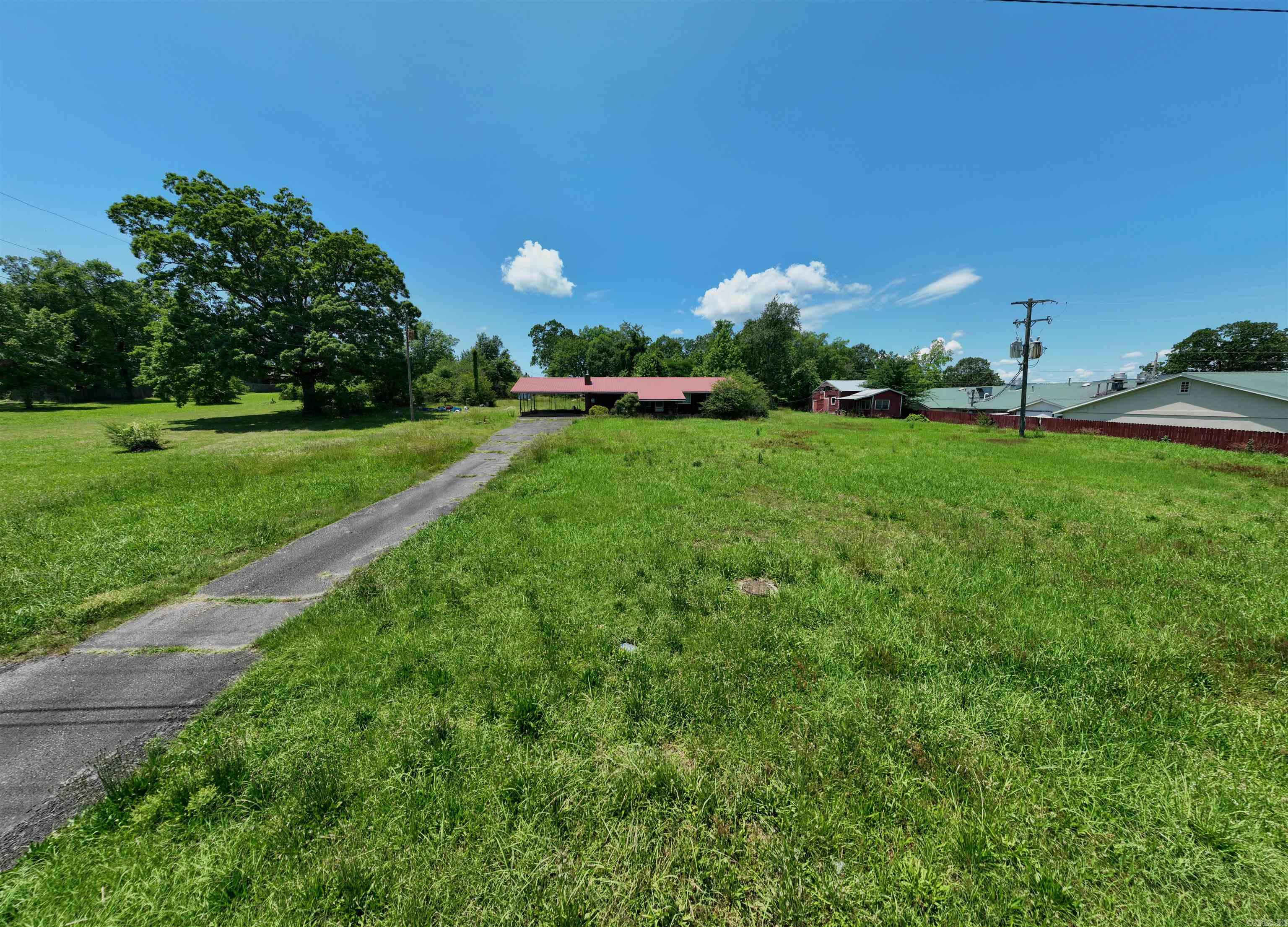 1518 S Highway 65  Clinton, AR