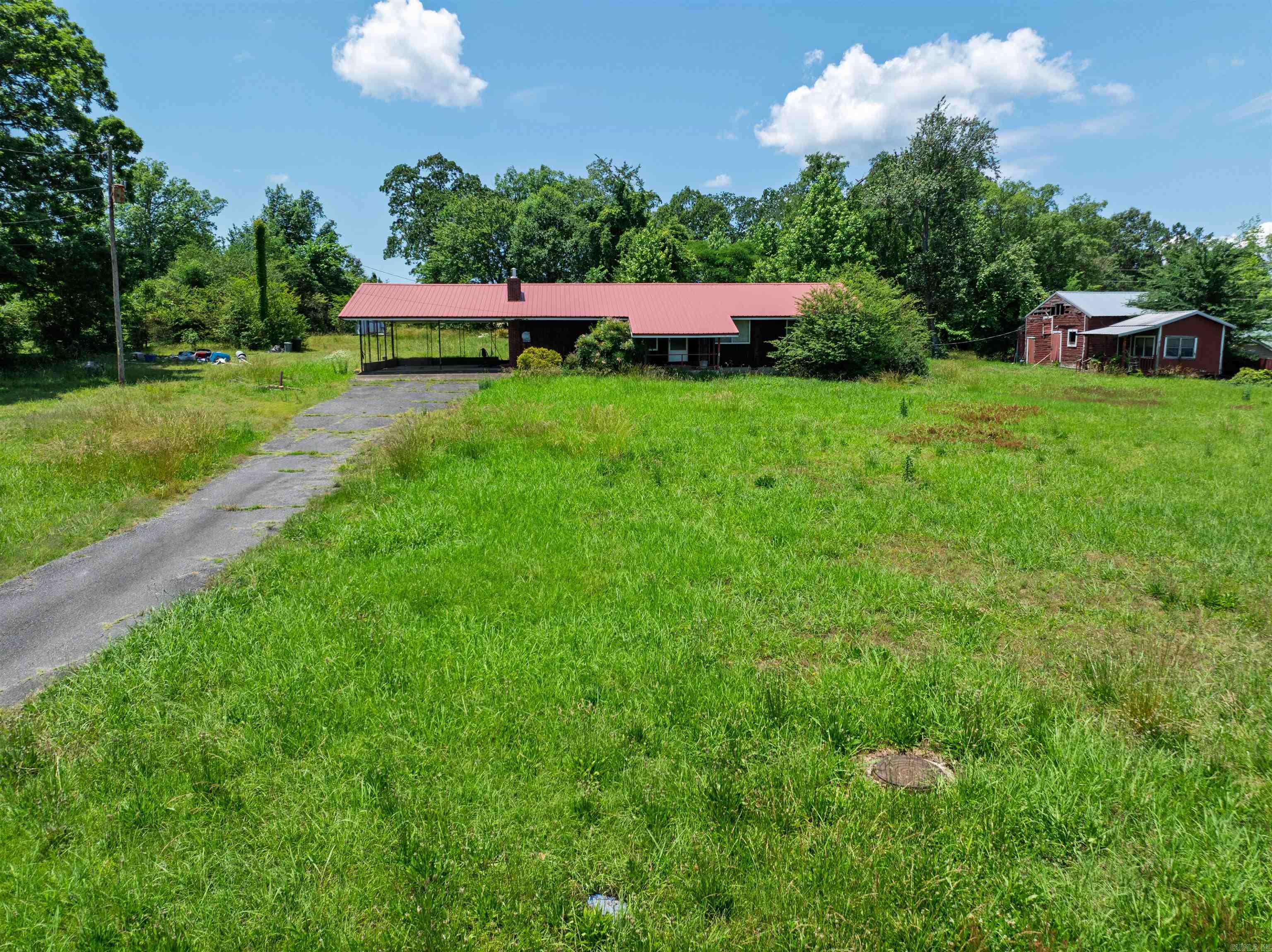 1518 S Highway 65  Clinton, AR