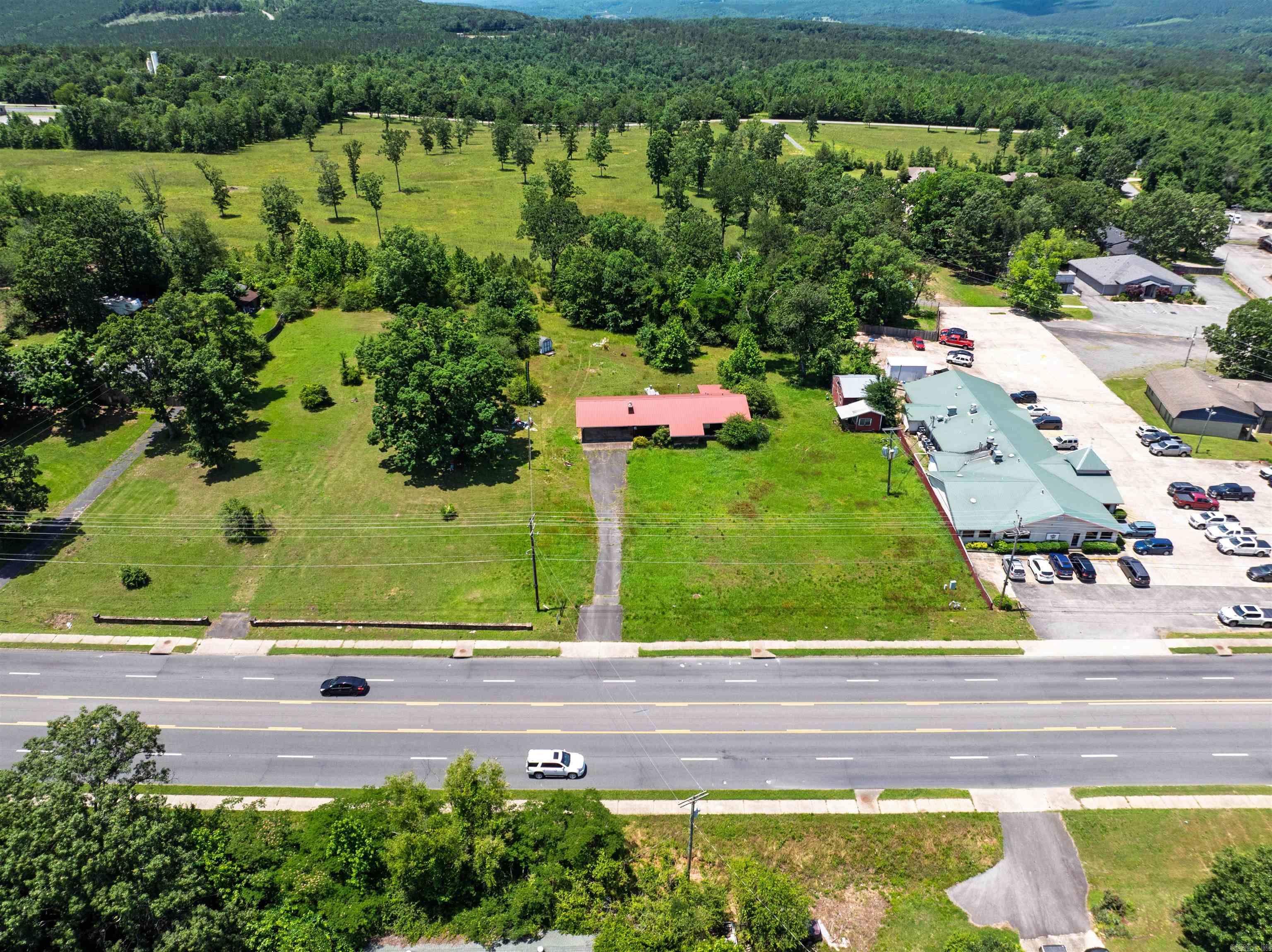 1518 S Highway 65  Clinton, AR