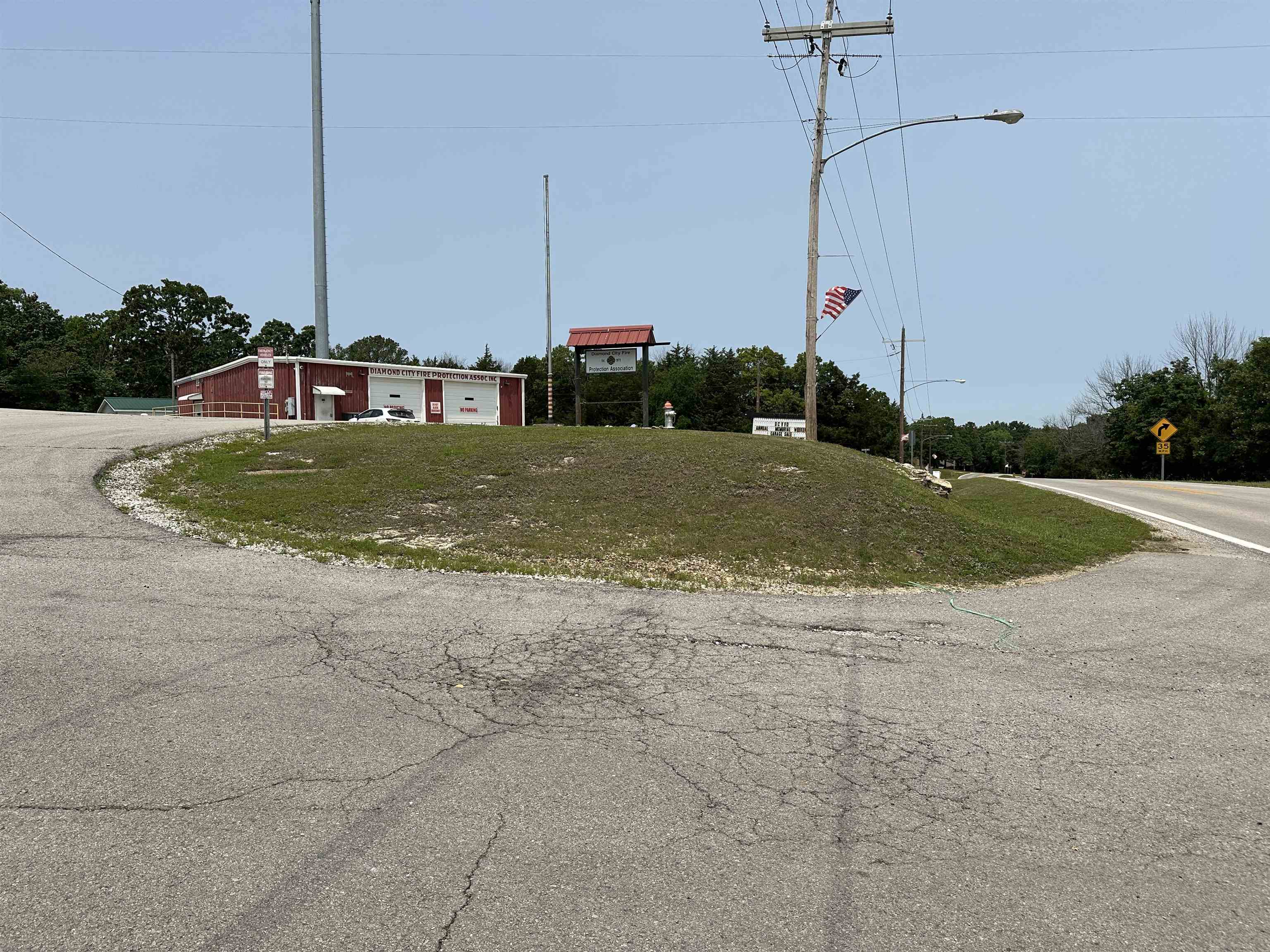 000  SOMONAUK  Diamond City, AR