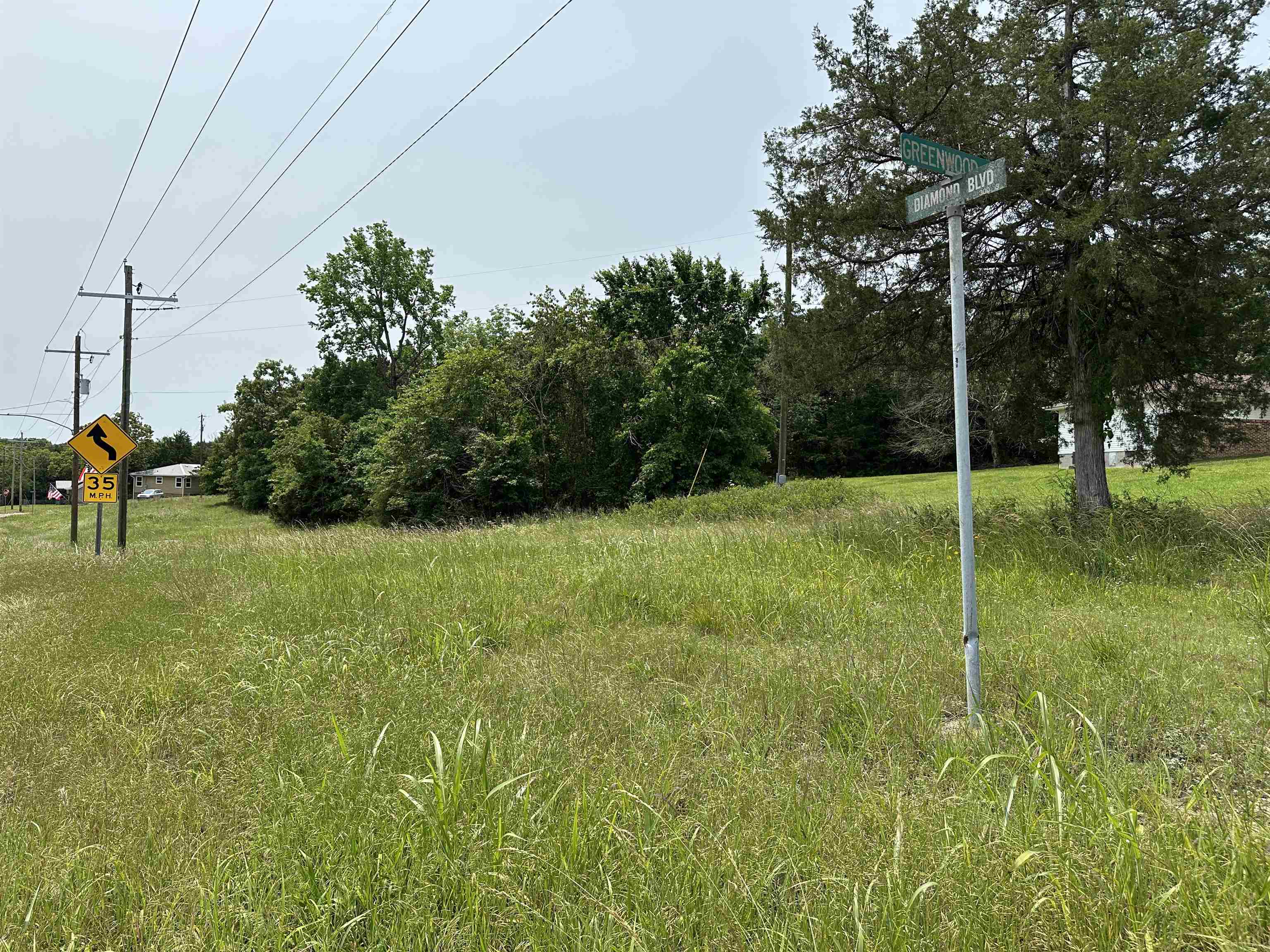 000  DIAMOND BOULEVARD  Diamond City, AR