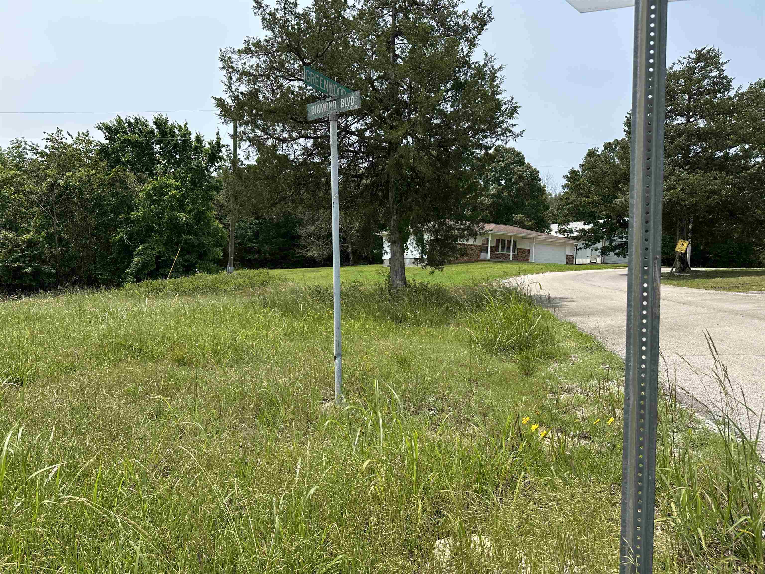 000  DIAMOND BOULEVARD  Diamond City, AR