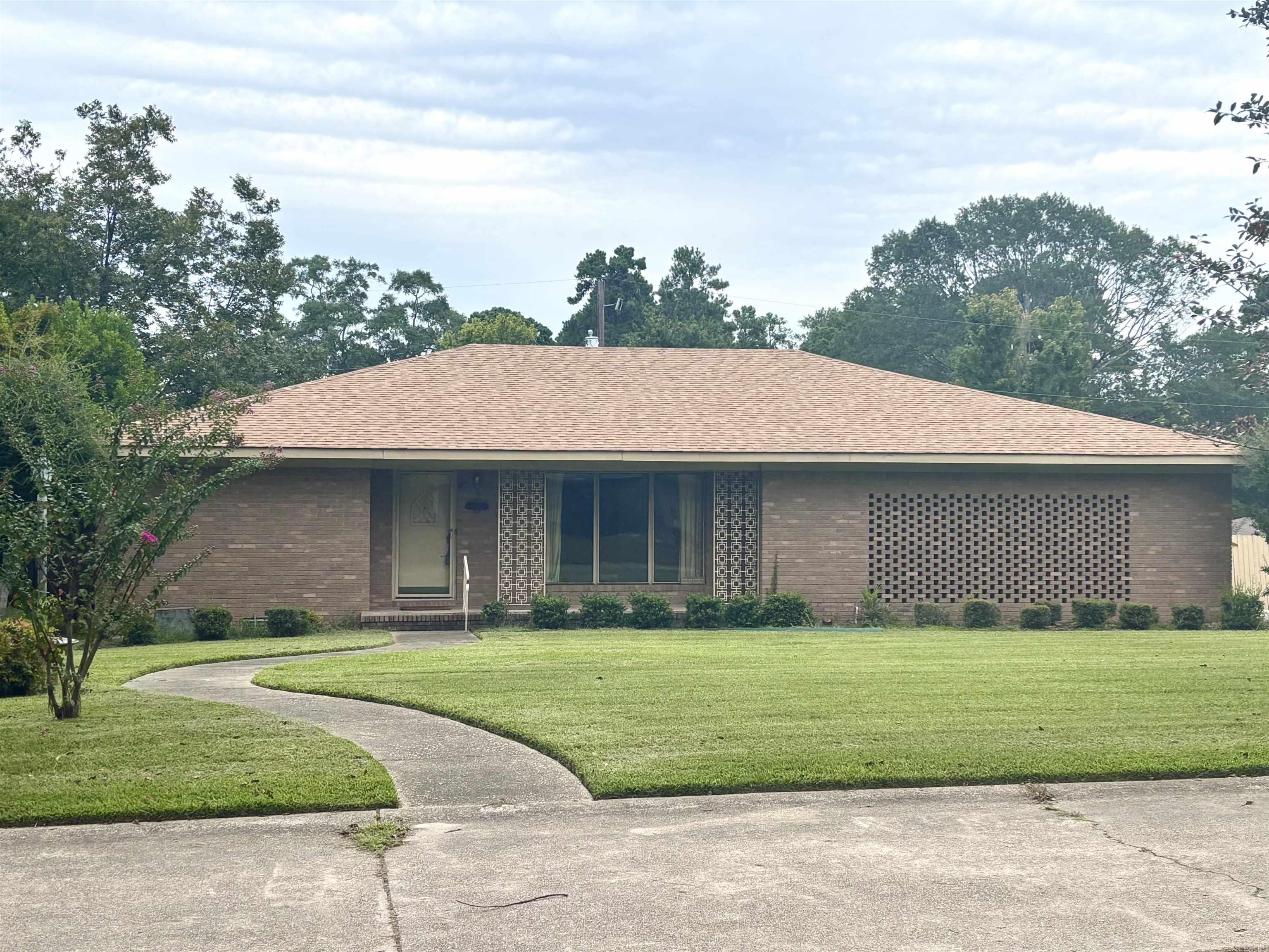 1706 W Block St  El Dorado, AR