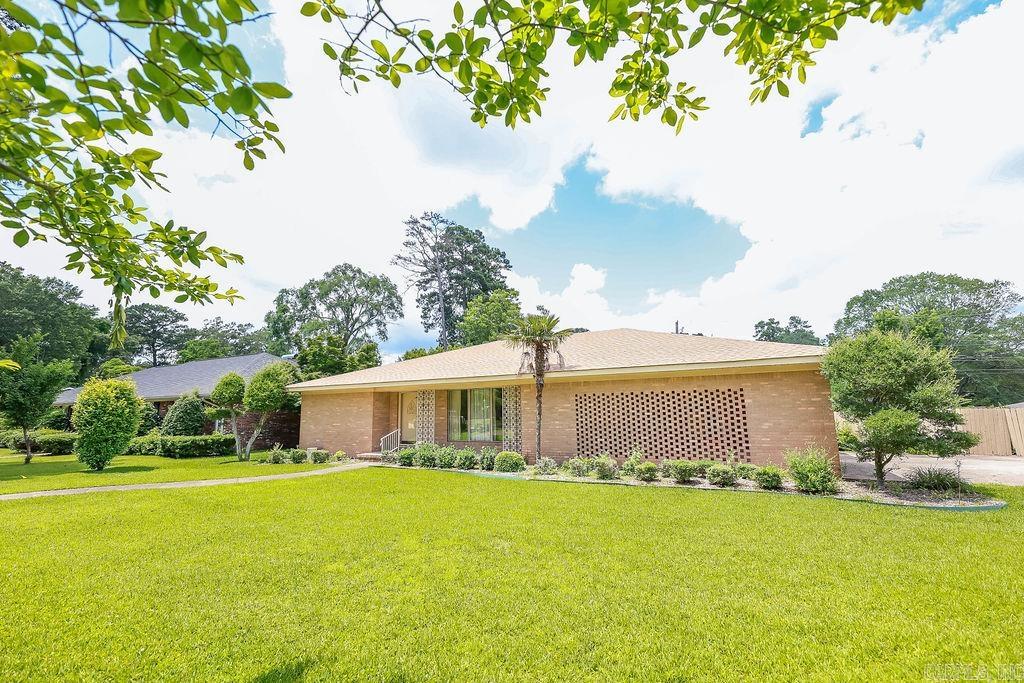 1706 W Block St  El Dorado, AR