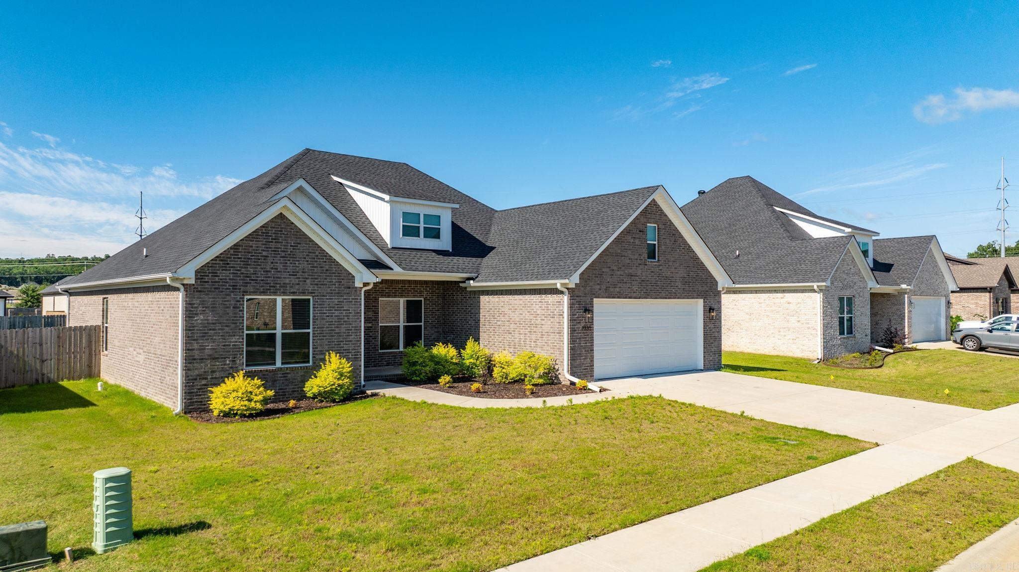 2333  Pleasant Cove  Conway, AR