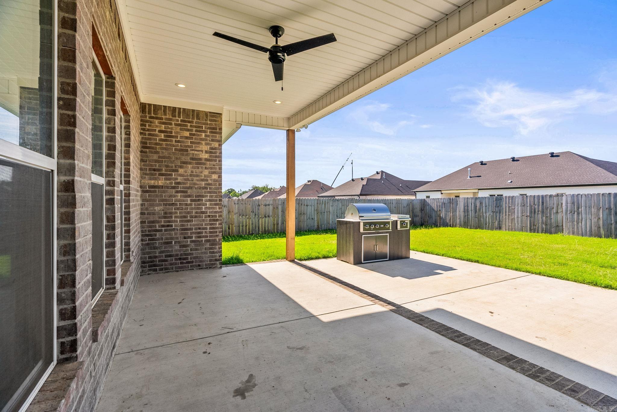 2333  Pleasant Cove  Conway, AR