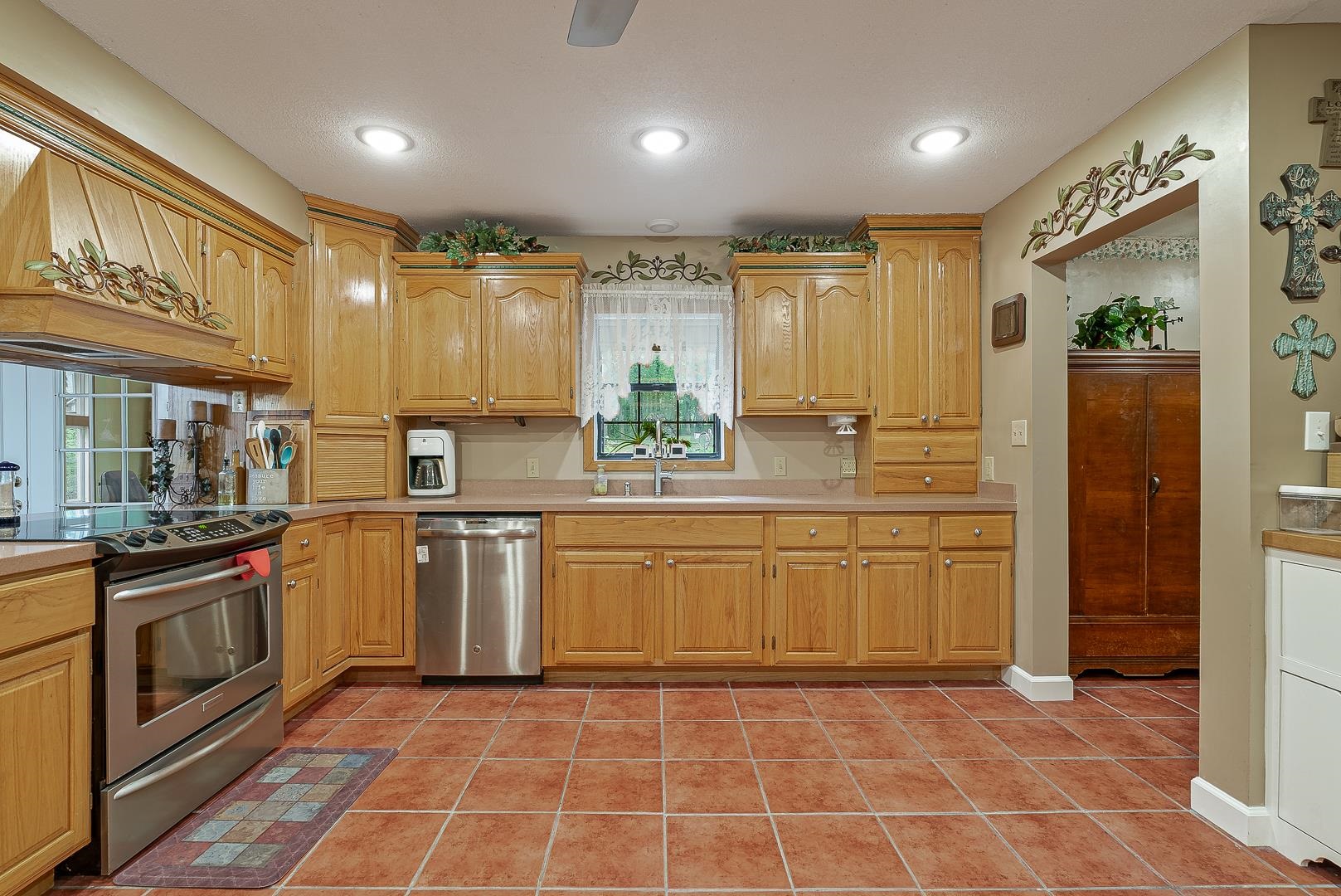 13064  Old Military Lane  Harrisburg, AR