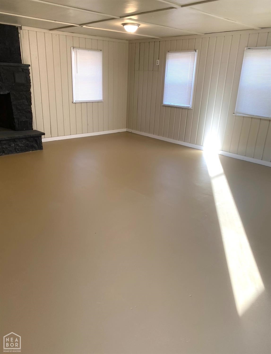 2184  US 63  Hardy, AR