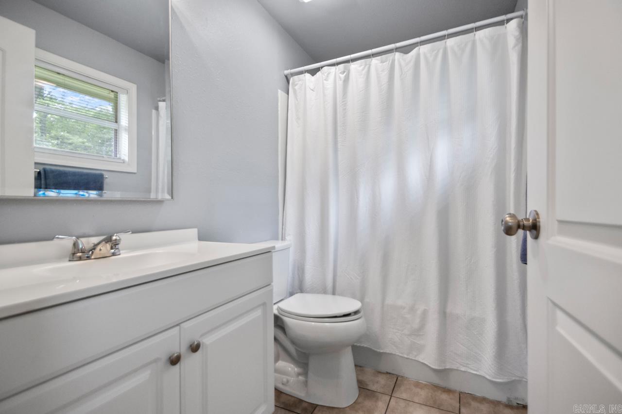 2302 E Meadowbrook  Bryant, AR