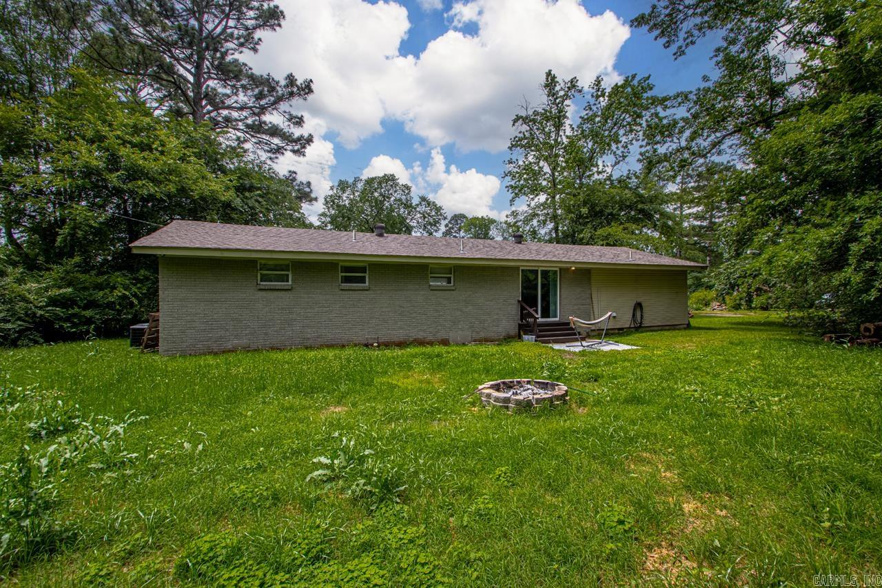 2302 E Meadowbrook  Bryant, AR