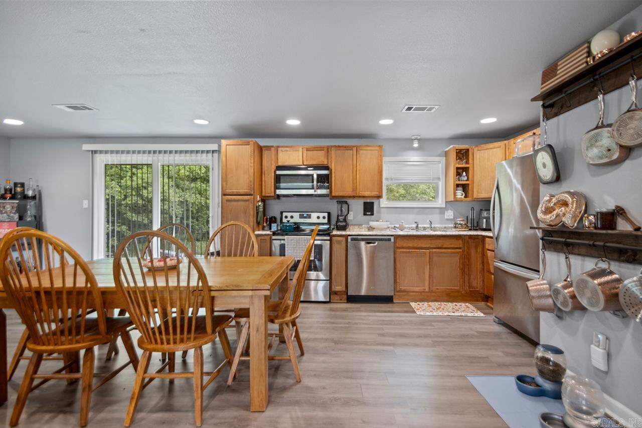 2302 E Meadowbrook  Bryant, AR