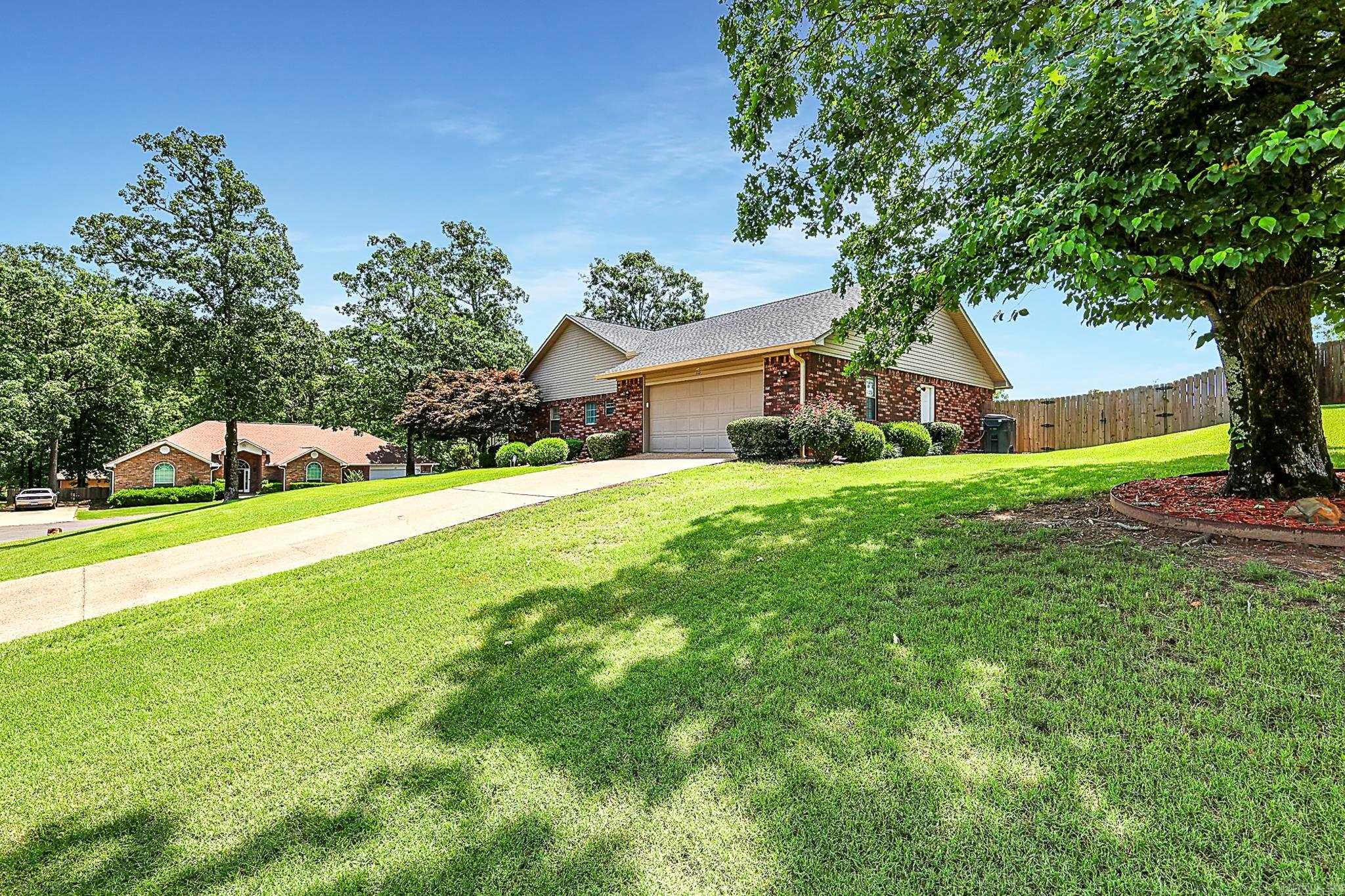 113  DEER VIEW  Hot Springs, AR
