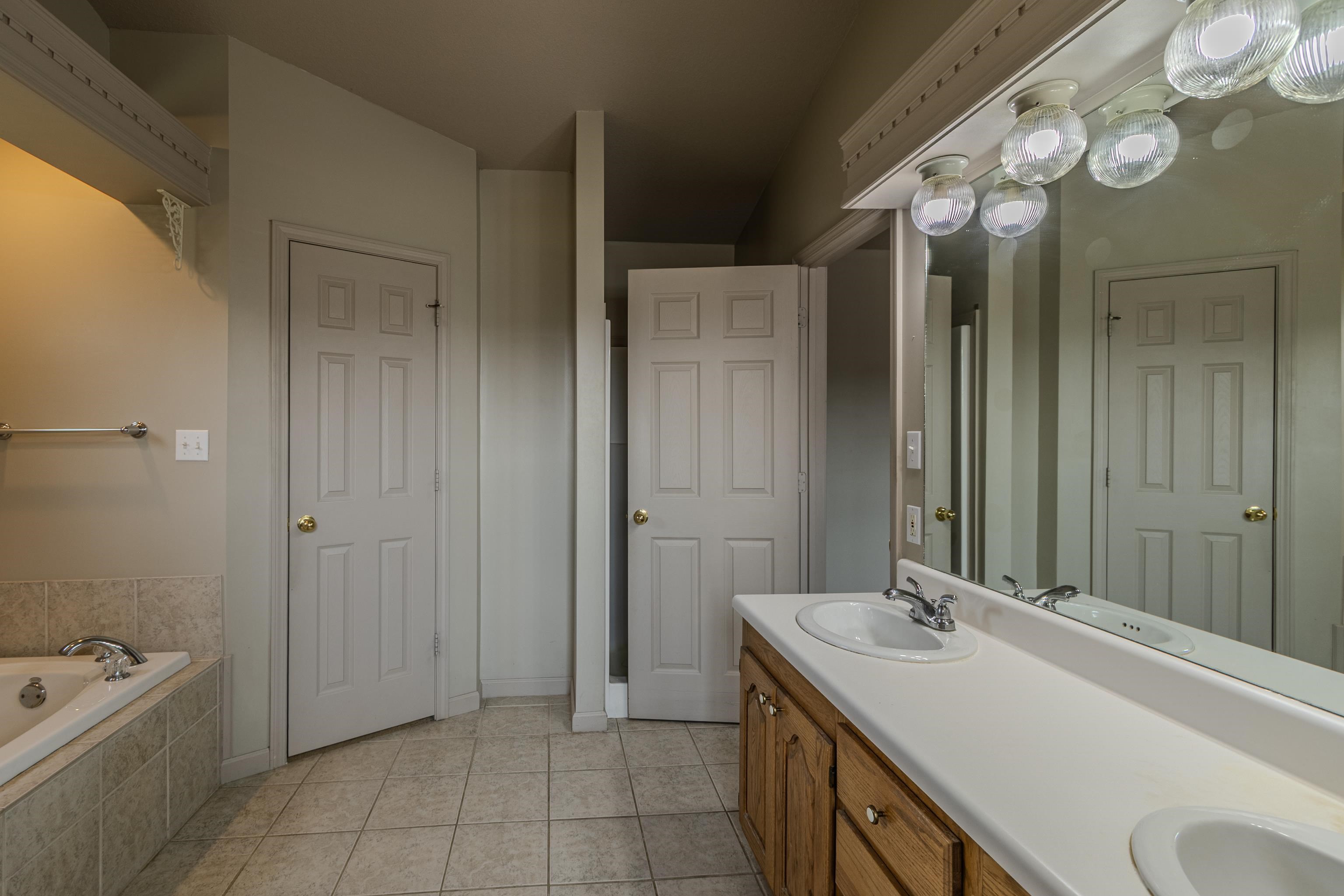5504 S 27th  Paragould, AR