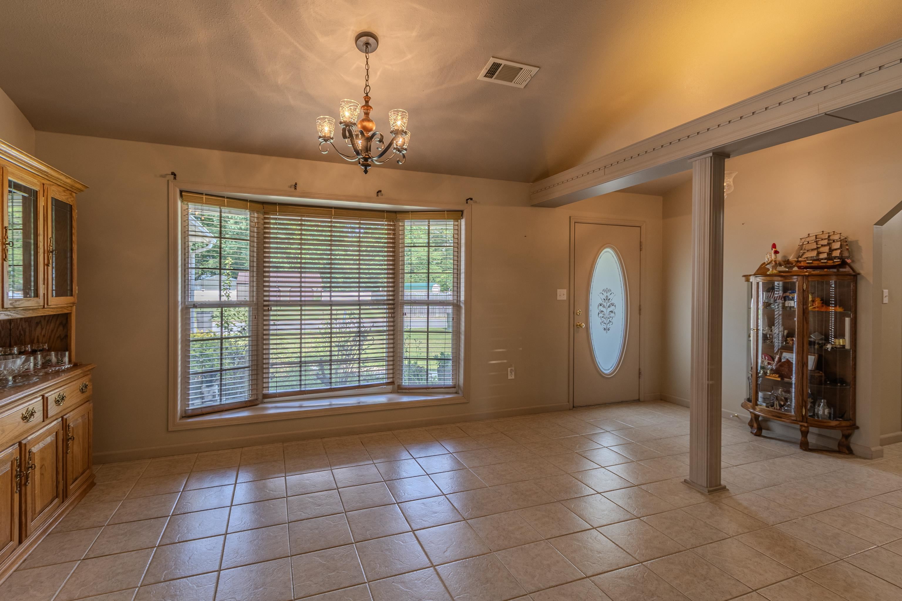 5504 S 27th  Paragould, AR