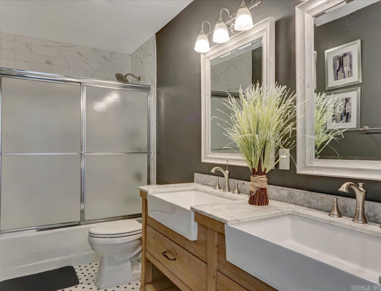 250  Grand Isle Dr 1A  Hot Springs, AR